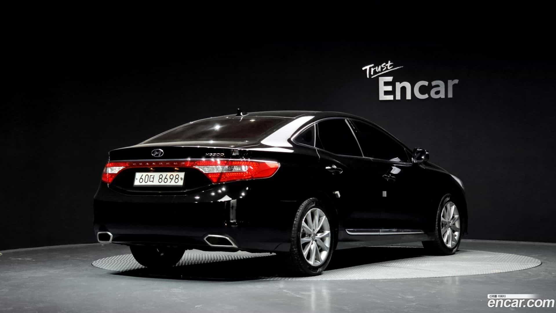 Grandeur Hyundai 2015.10-OUTER-002