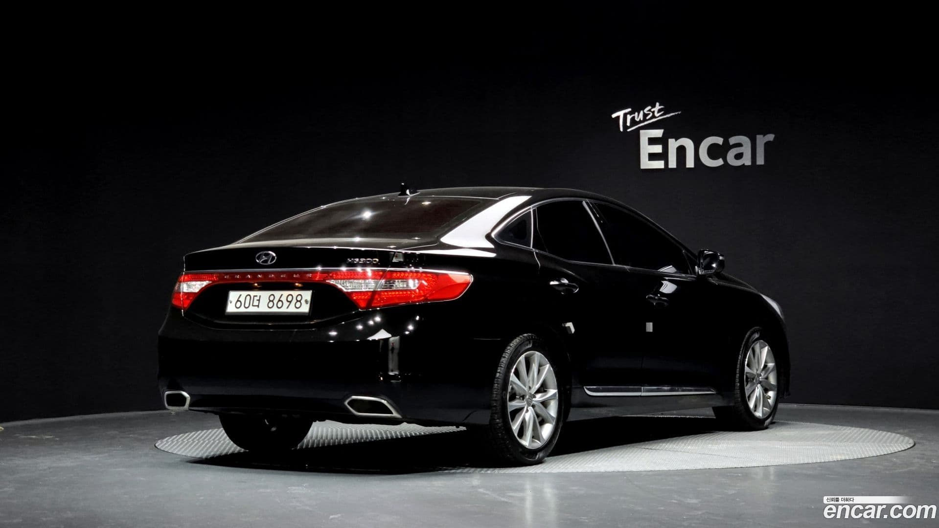 Main__Slider__Photo:Grandeur Hyundai 2015.10-1