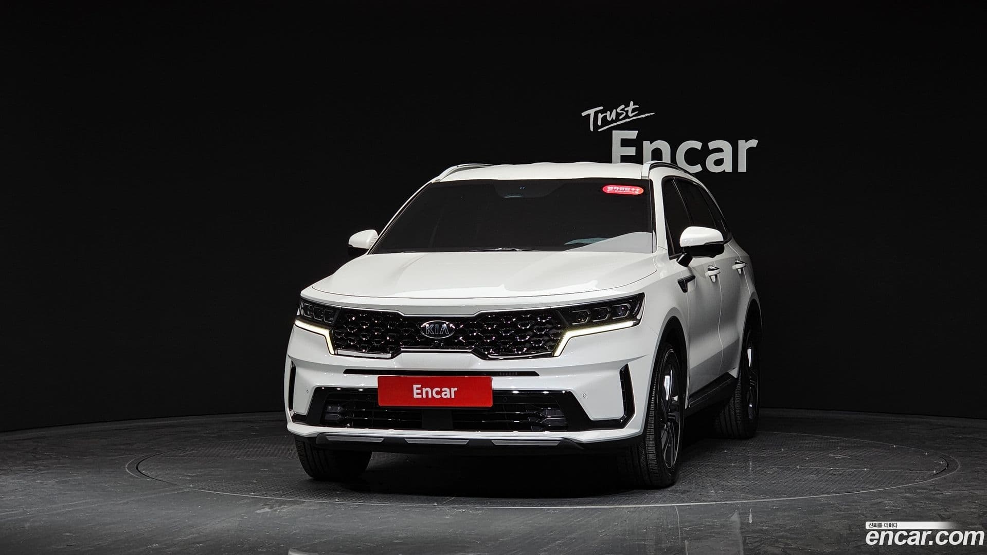 Main__Slider__Photo:Sorento Kia 2020.4-2
