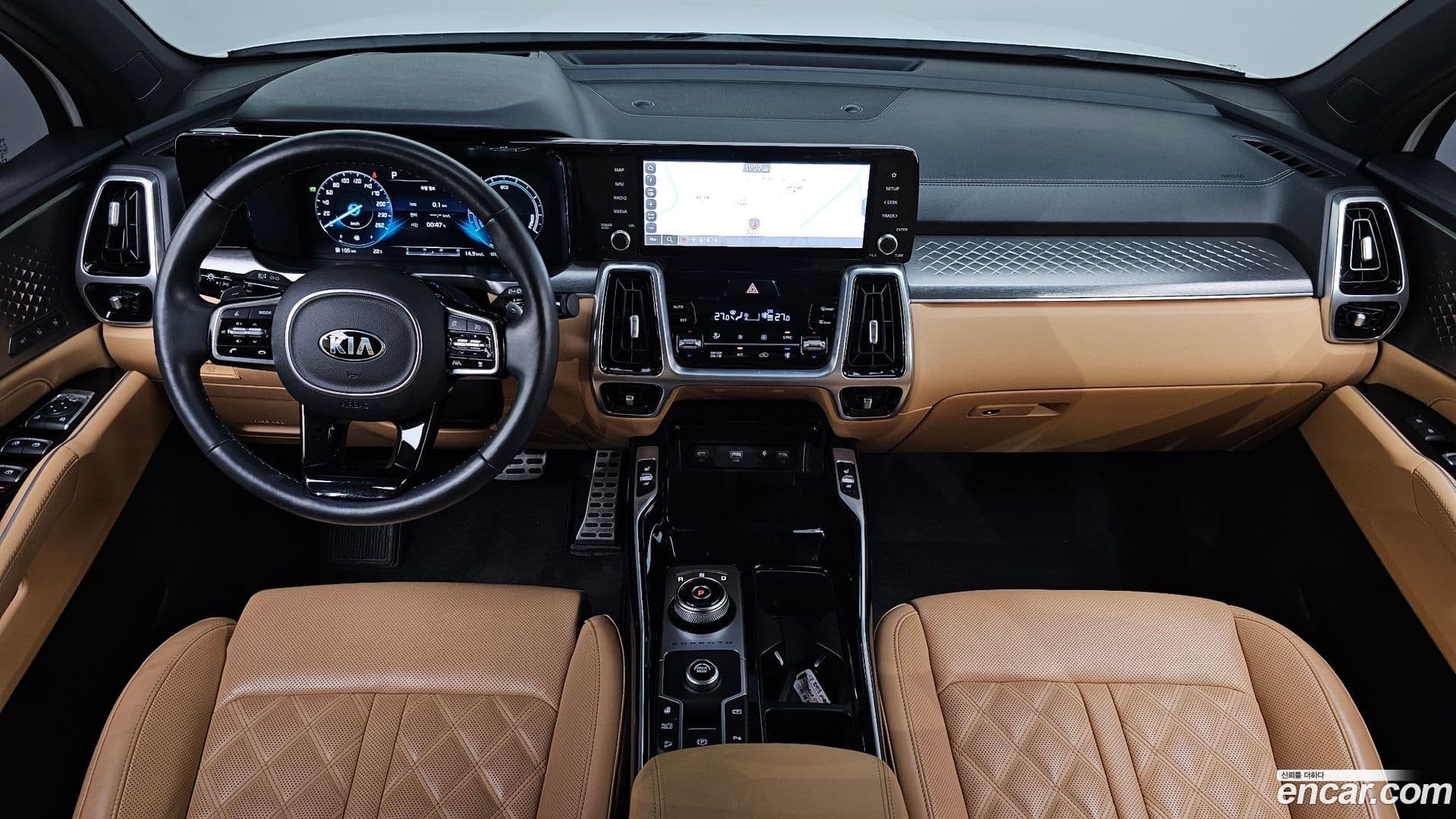 Main__Slider__Photo:Sorento Kia 2020.4-6