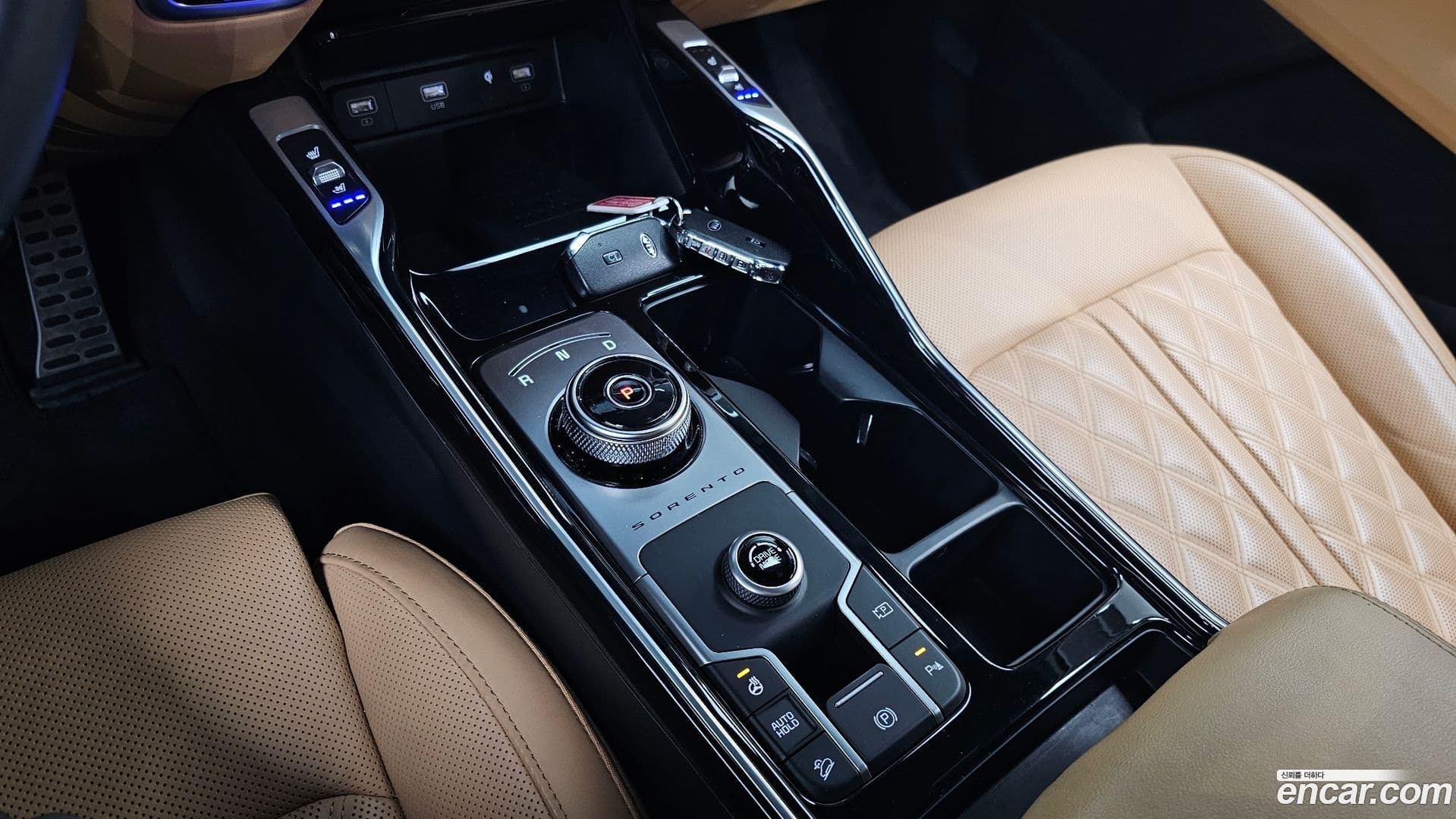 Main__Slider__Photo:Sorento Kia 2020.4-8