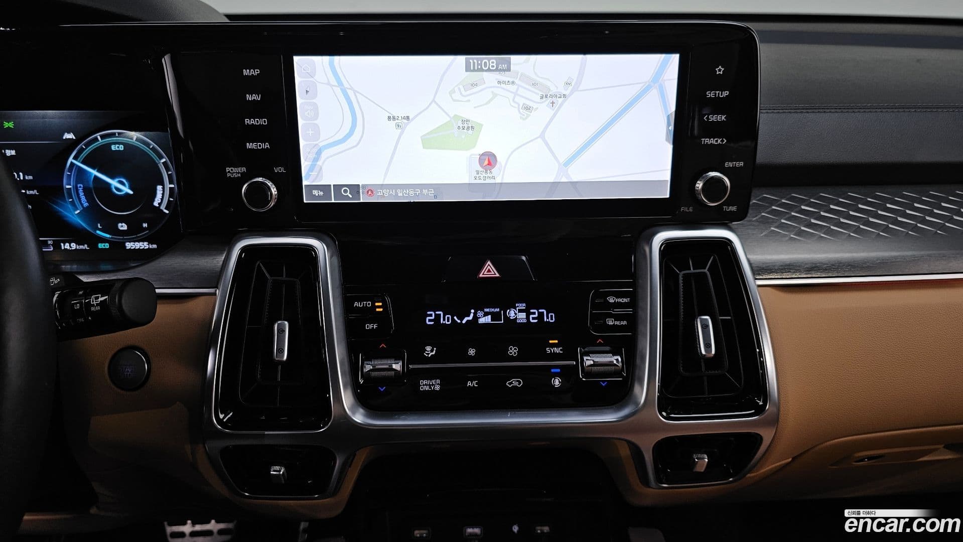 Main__Slider__Photo:Sorento Kia 2020.4-13