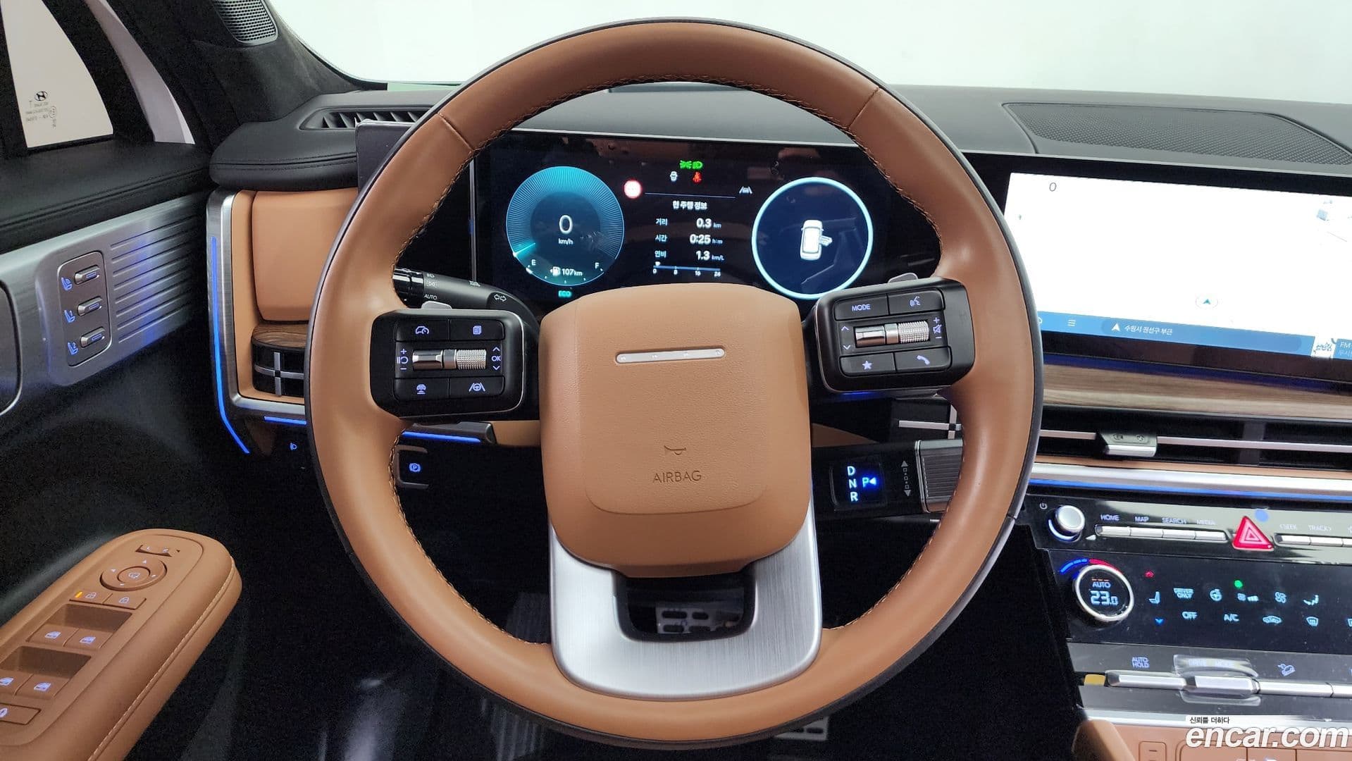 Main__Slider__Photo:Santafe Hyundai 2023.11-12