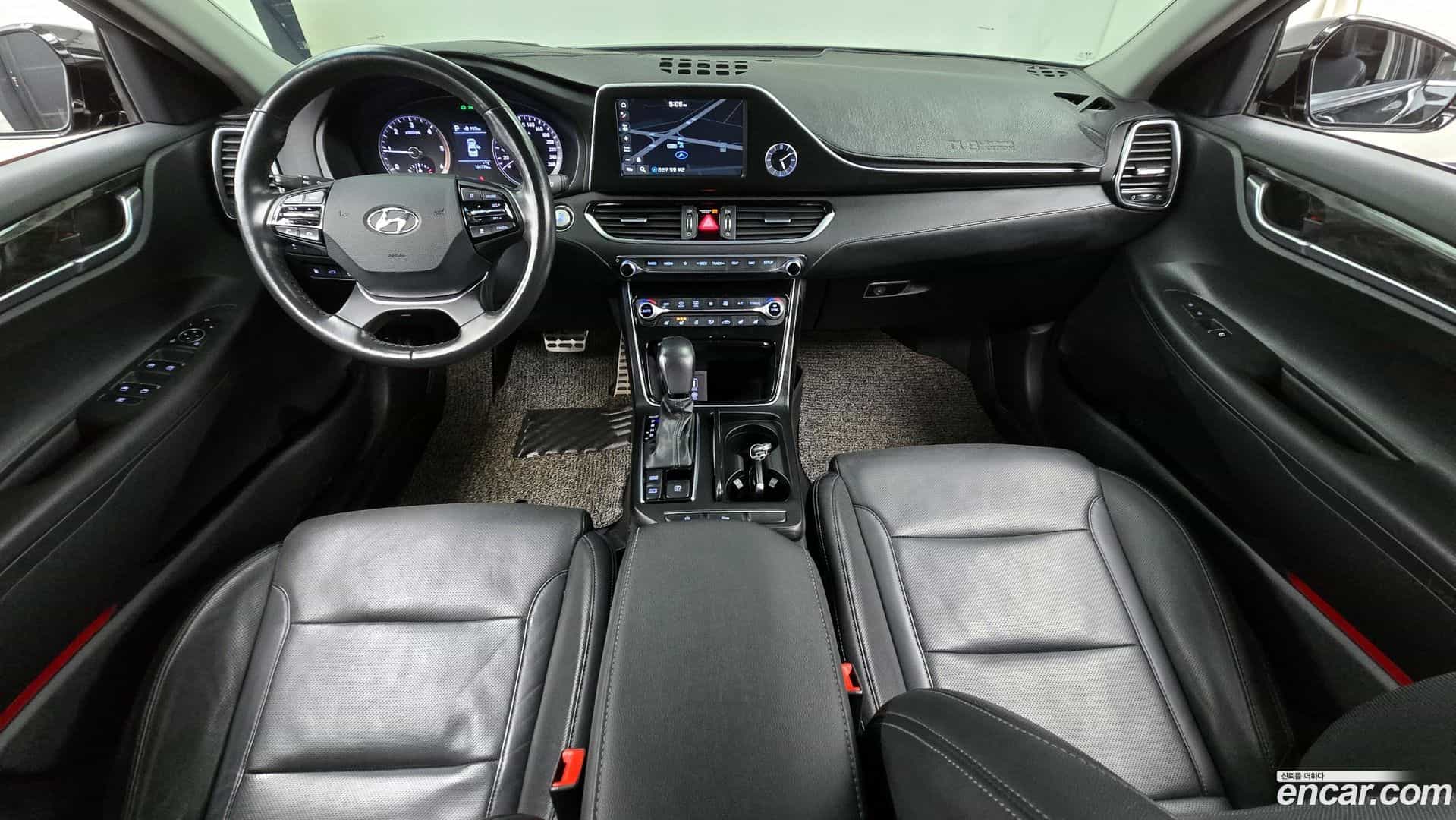 Grandeur Hyundai 2017.2-INNER-007