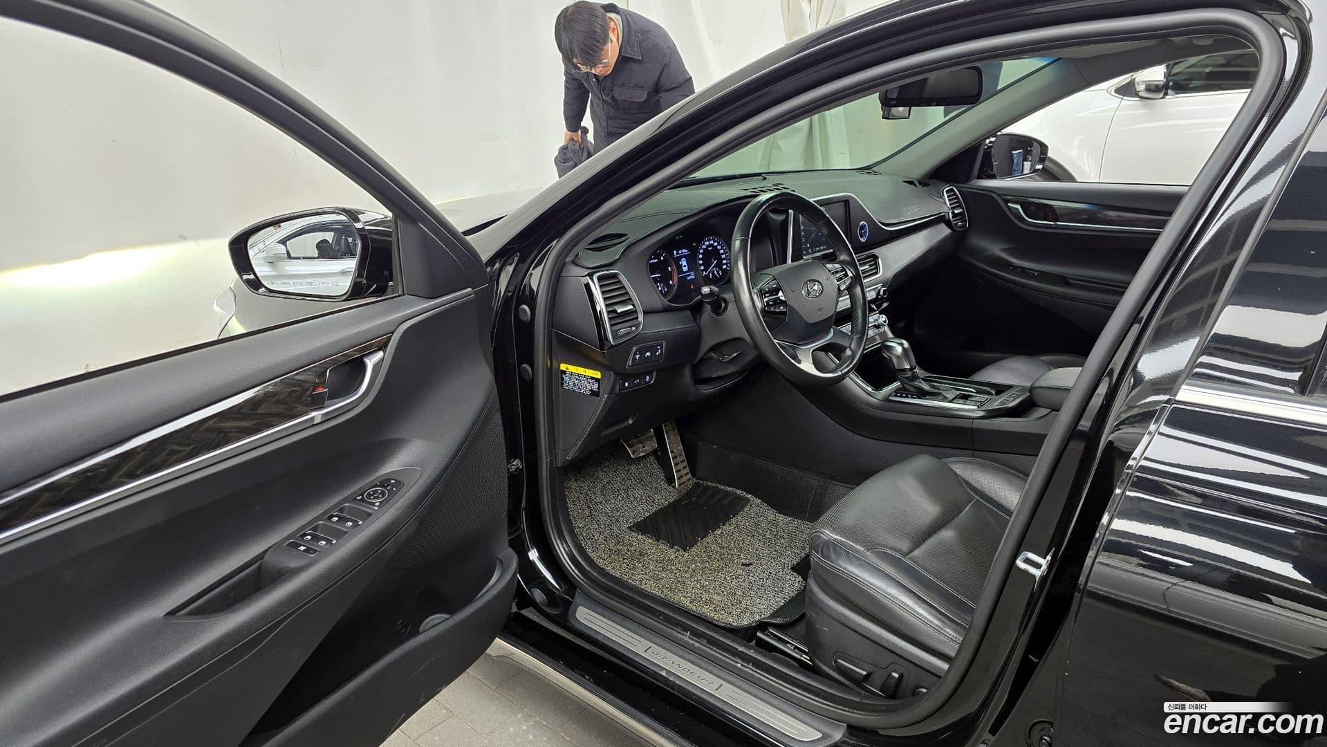 Main__Slider__Photo:Grandeur Hyundai 2017.2-9