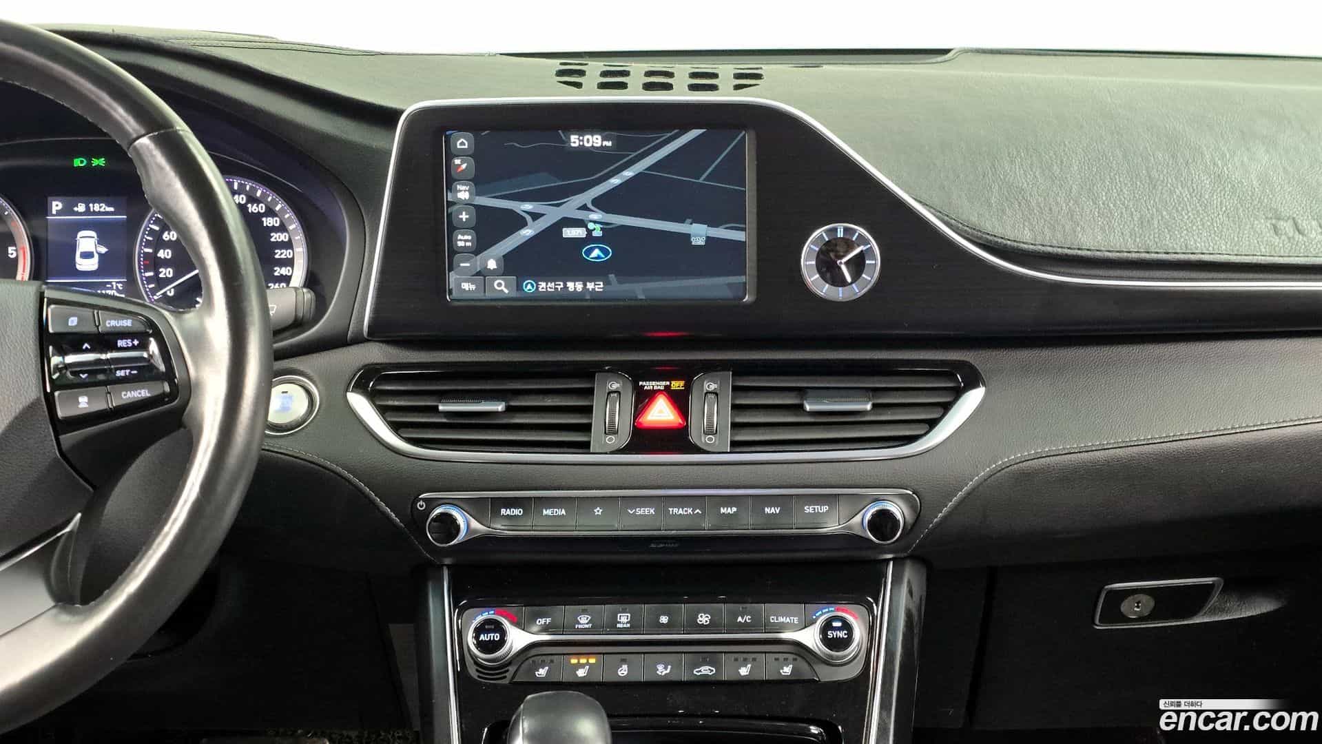 Grandeur Hyundai 2017.2-OPTION-018