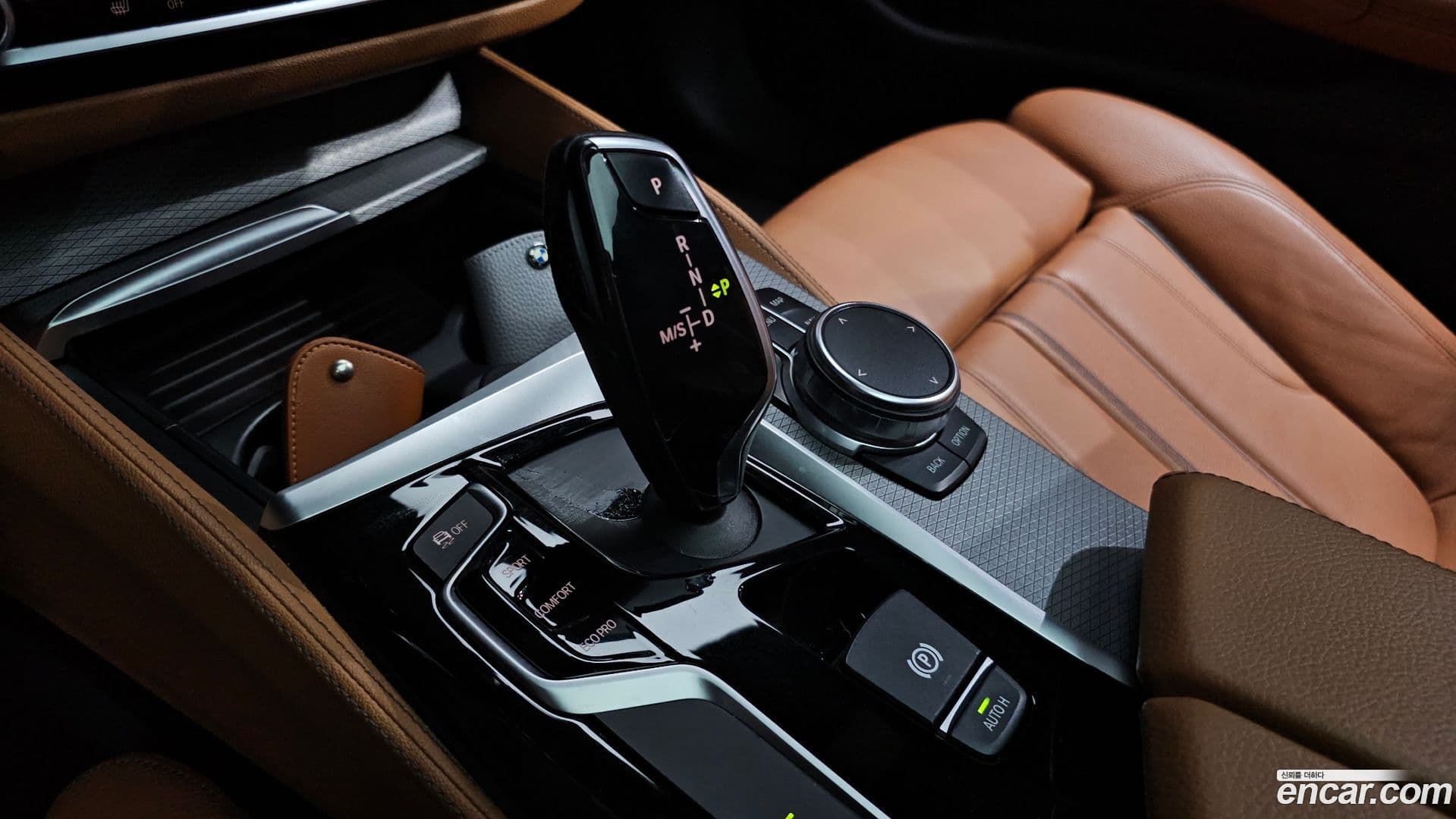 Main__Slider__Photo:5-Series BMW 2017.9-8