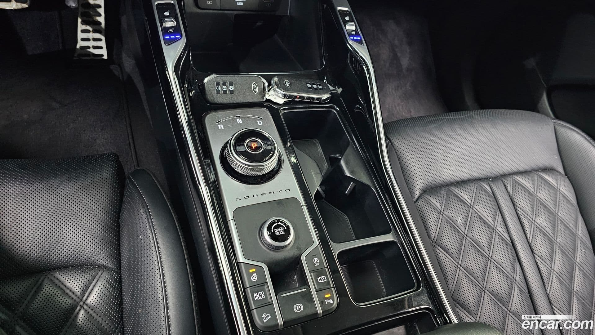 Main__Slider__Photo:Sorento Kia 2021.3-8