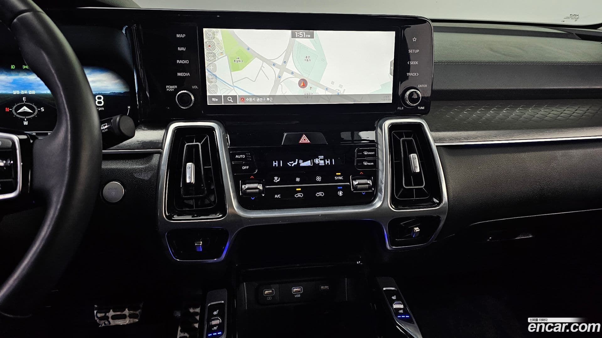 Main__Slider__Photo:Sorento Kia 2021.3-13