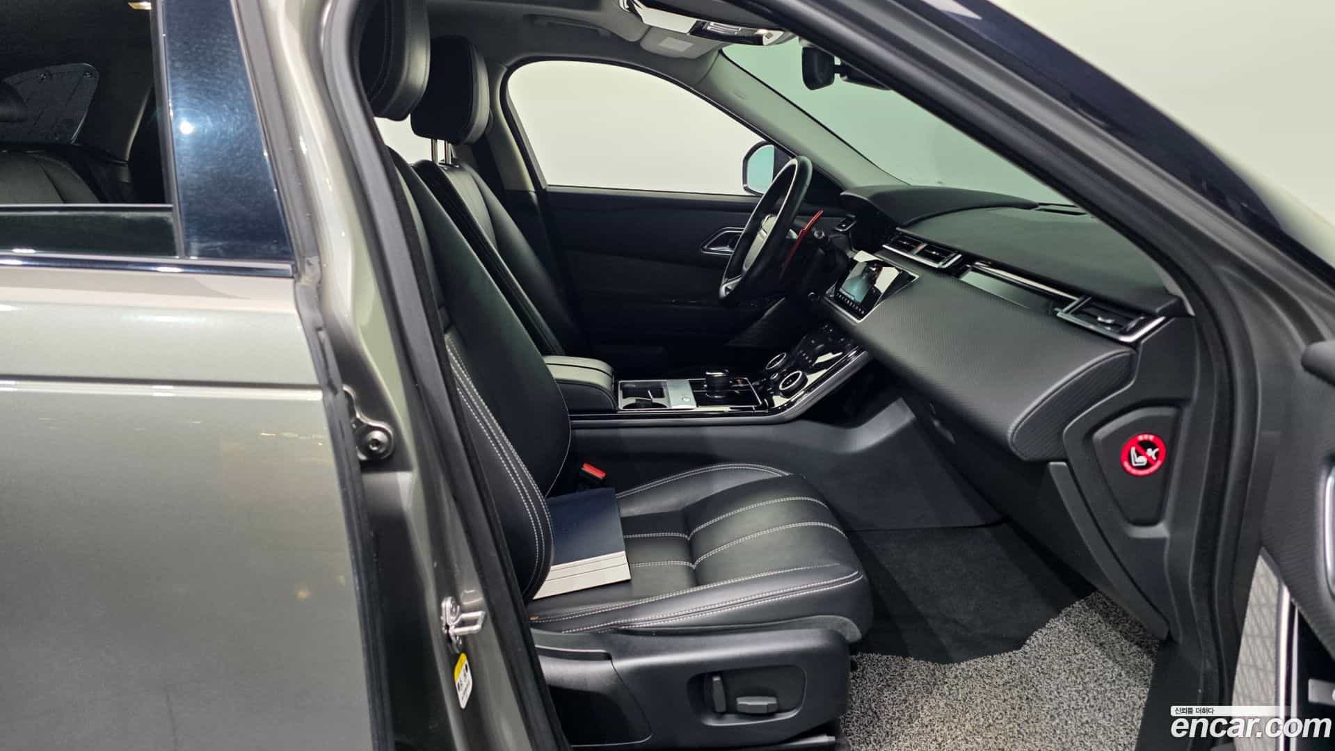 Range Rover Velar Land Rover 2018.6-OPTION-015