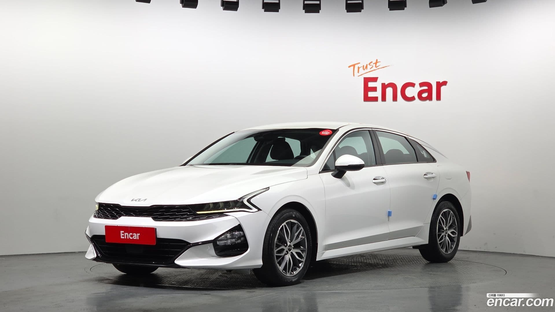 Main__Slider__Photo:K5 Kia 2021.11-0