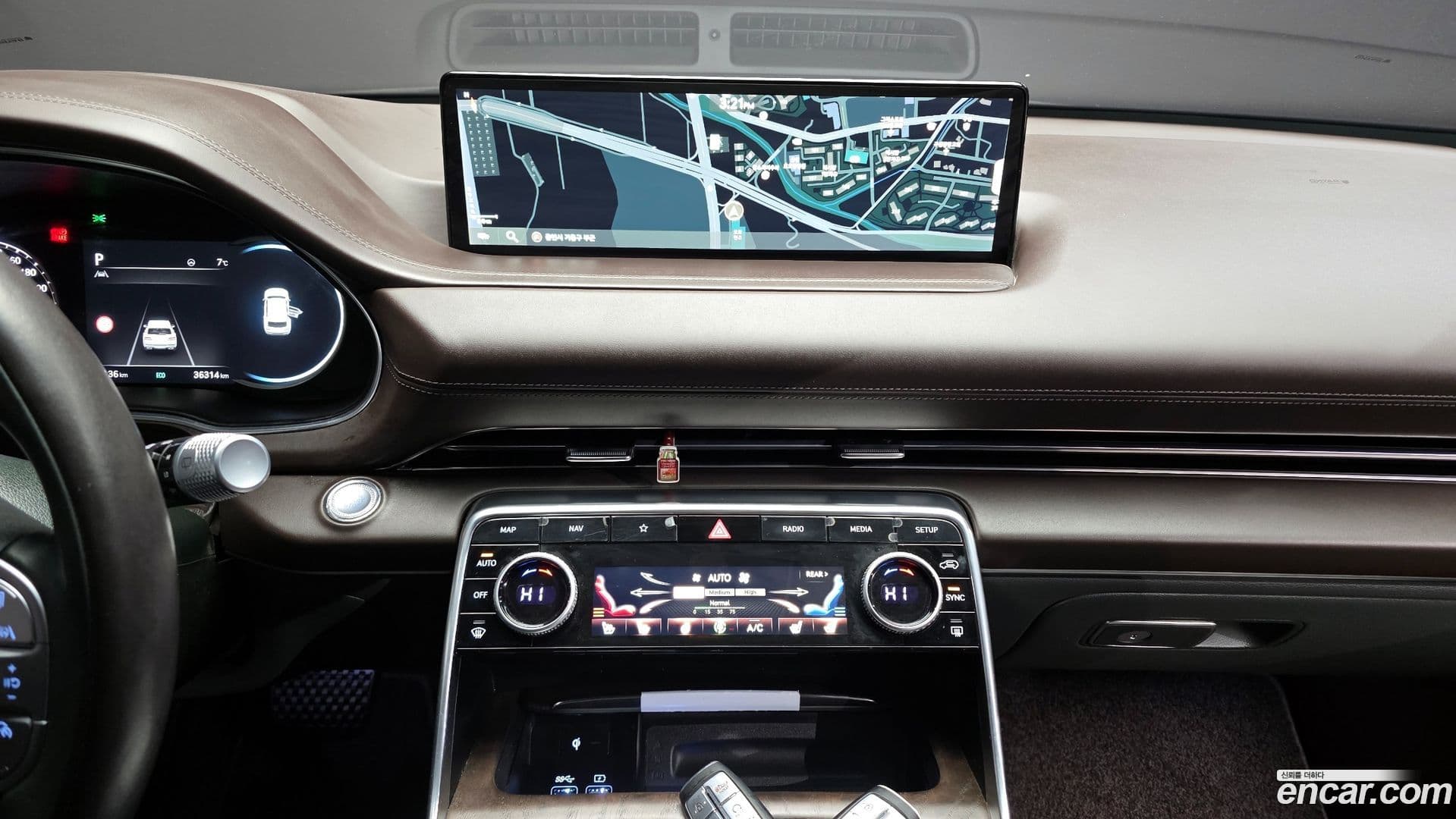 Main__Slider__Photo:GV80 Genesis 2021.10-14