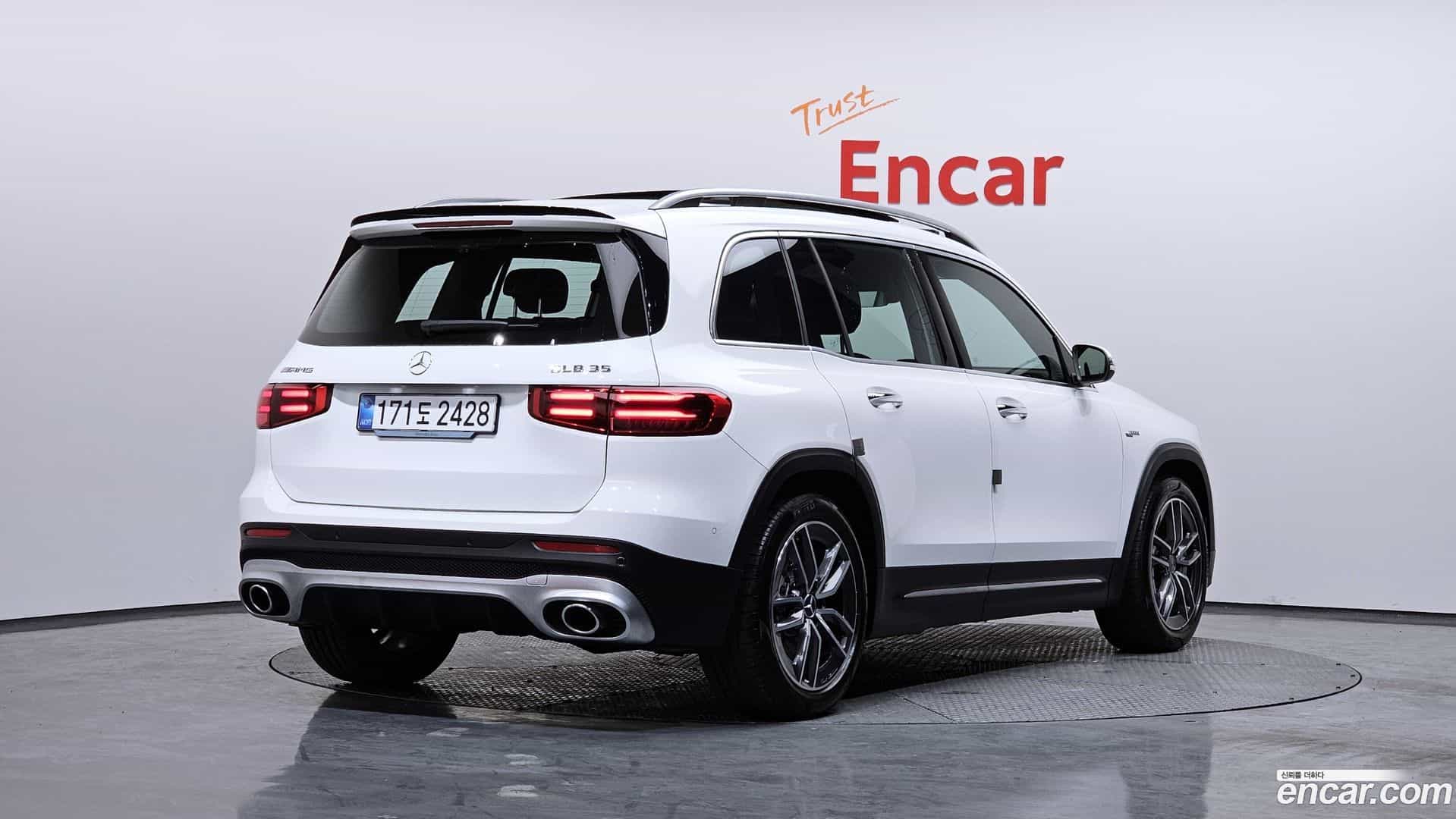 GLB-Class Mercedes-Benz 2025.4-OUTER-002