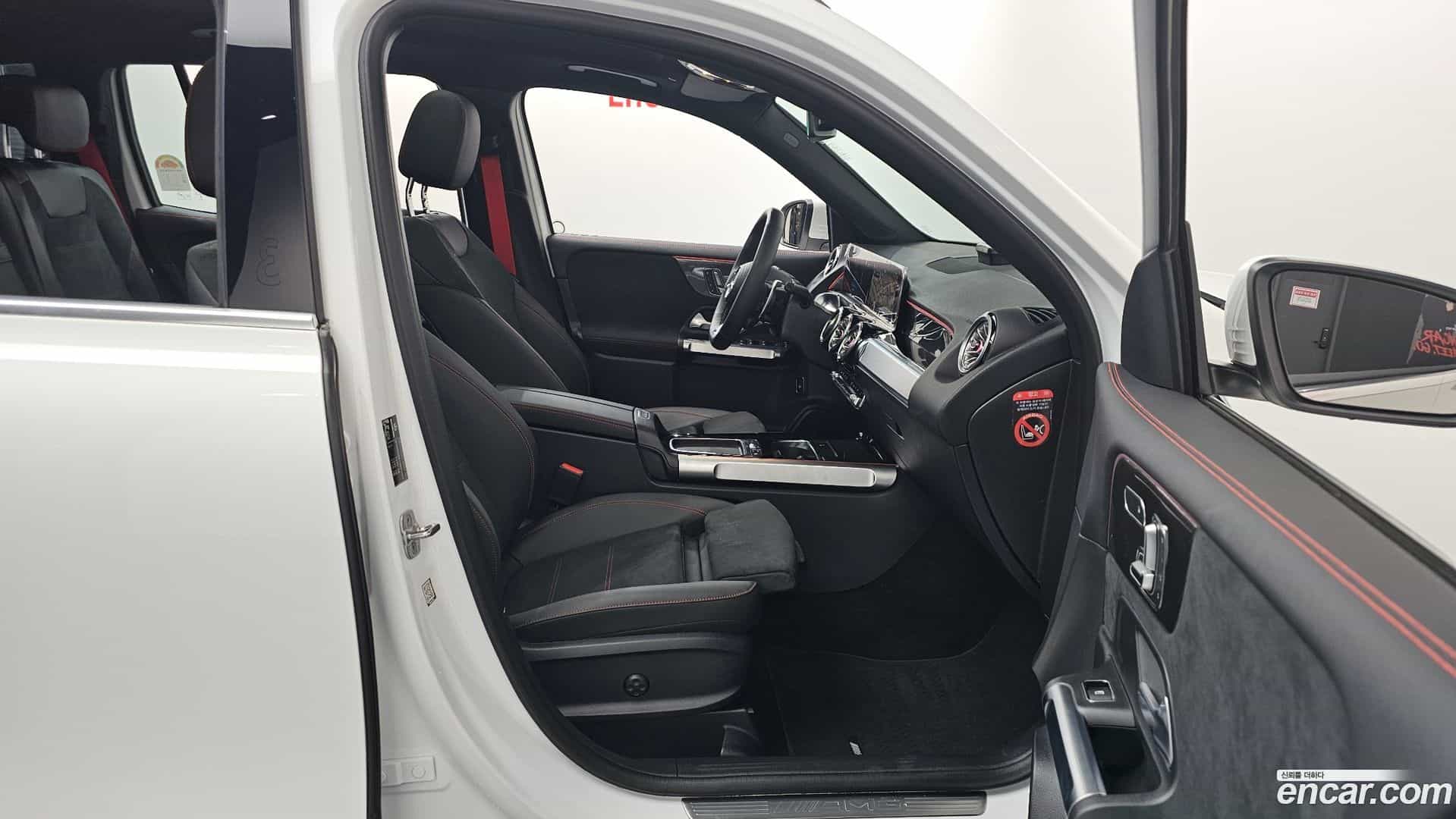 GLB-Class Mercedes-Benz 2025.4-OPTION-015