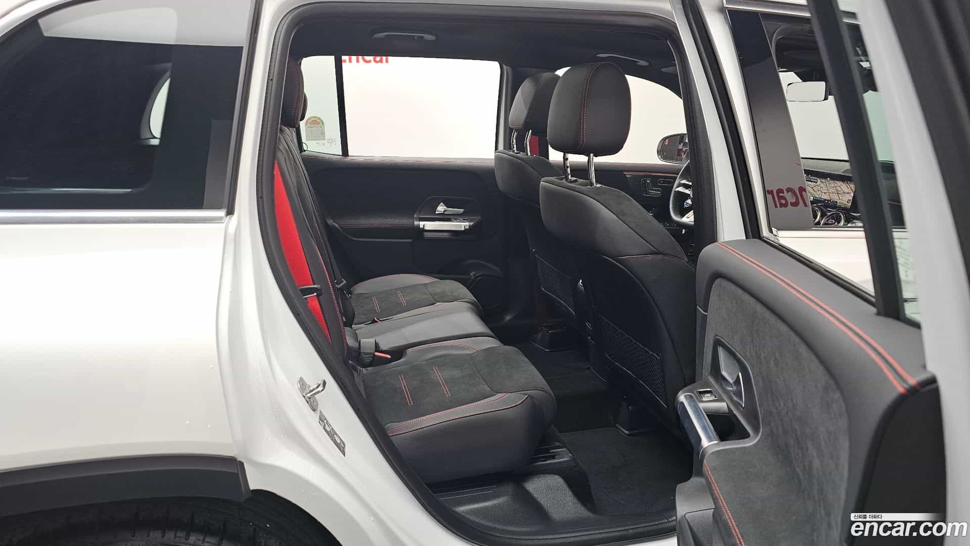 GLB-Class Mercedes-Benz 2025.4-OPTION-016