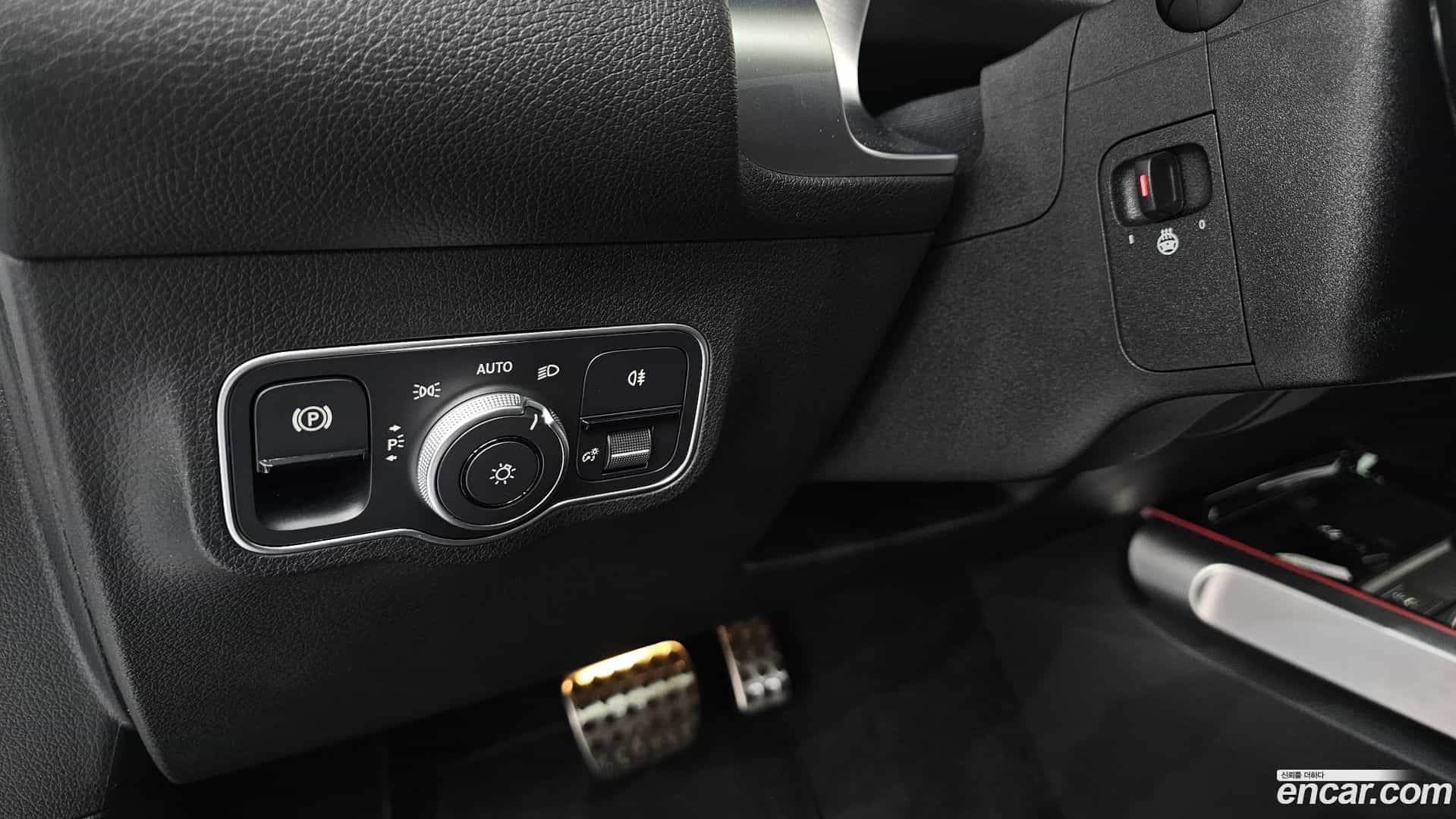 GLB-Class Mercedes-Benz 2025.4-OPTION-022