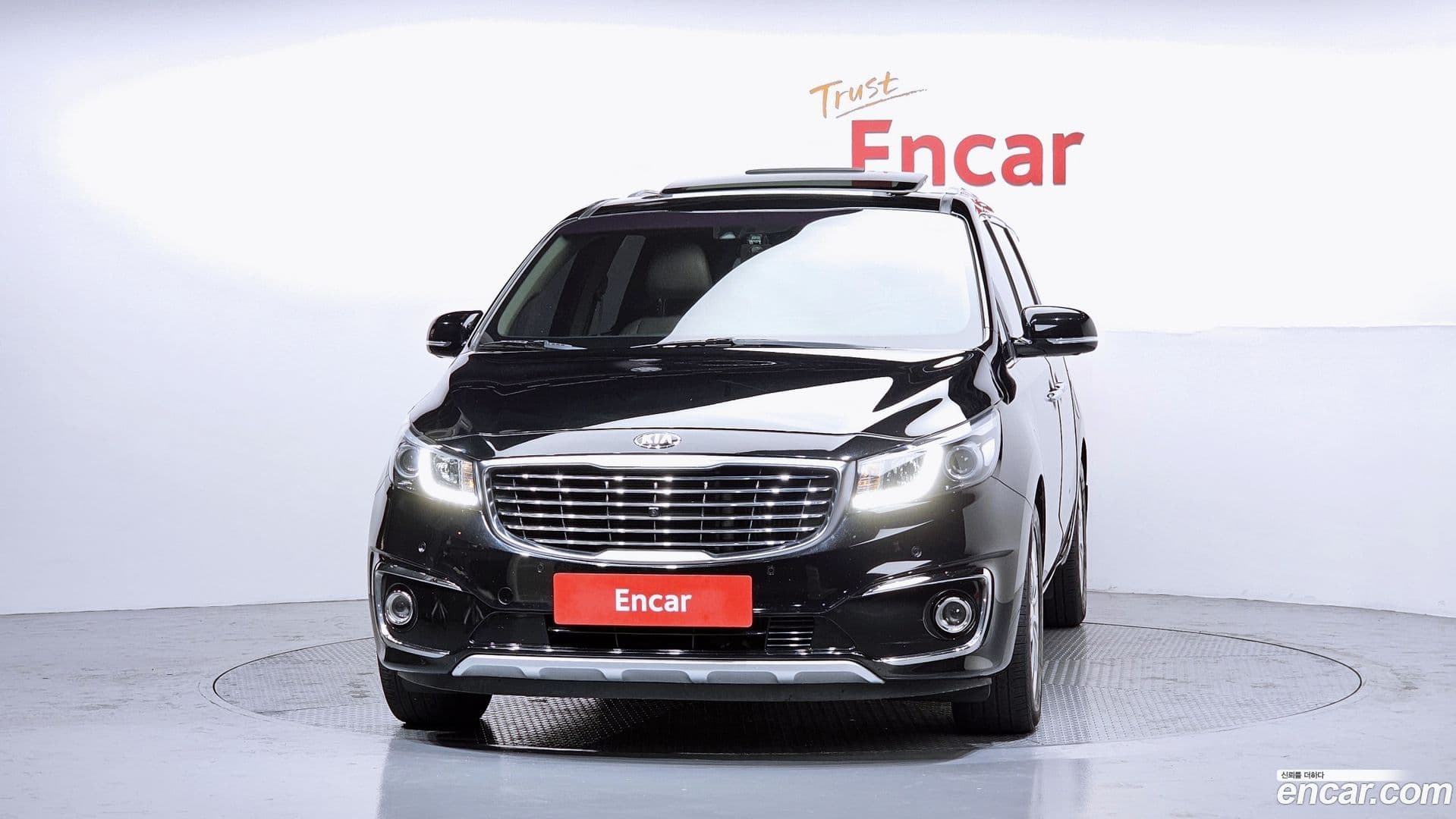 Main__Slider__Photo:Canival Kia 2018.5-2