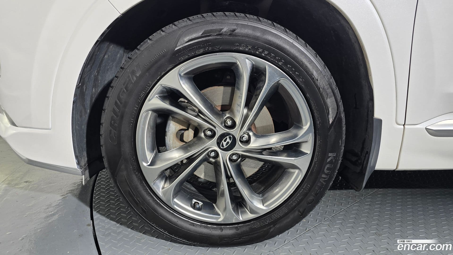 Main__Slider__Photo:Santafe Hyundai 2018.9-4