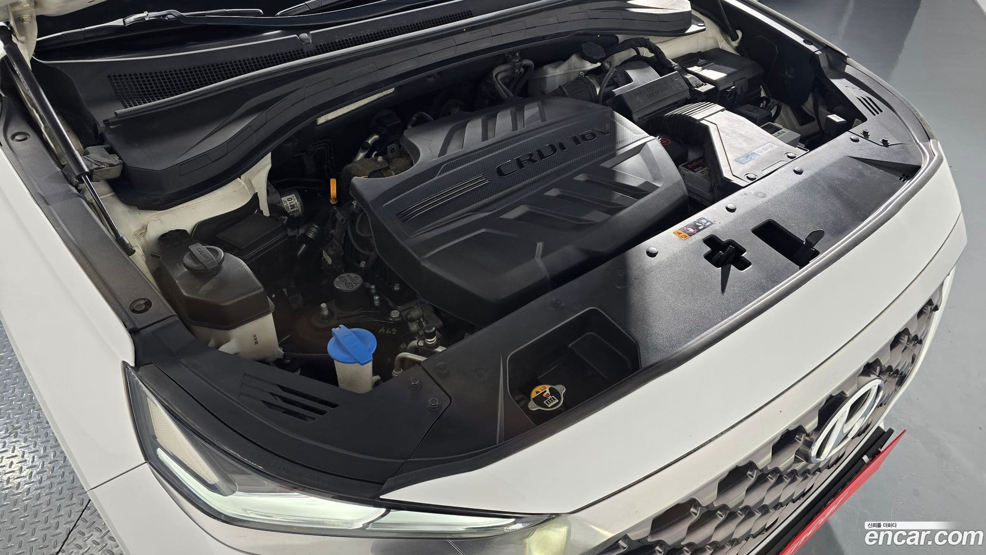 Main__Slider__Photo:Santafe Hyundai 2018.9-5