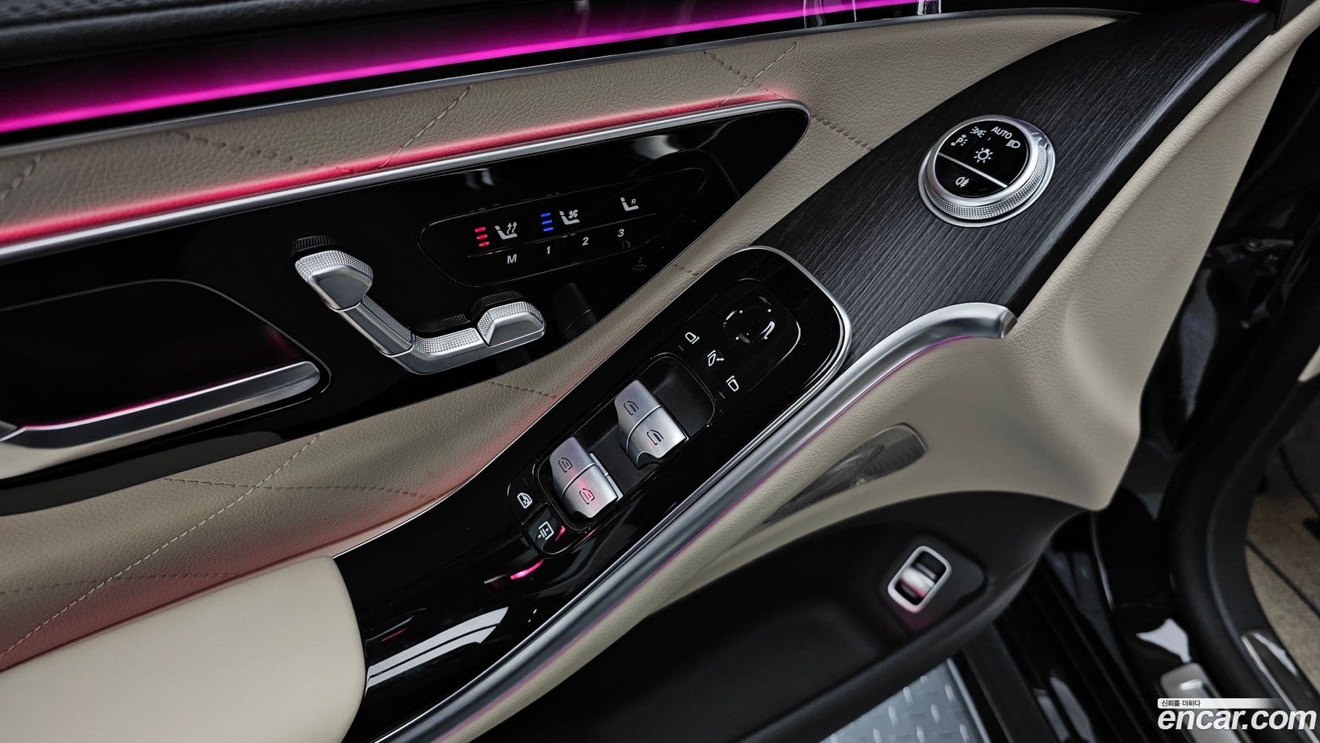 Main__Slider__Photo:S-Class Mercedes-Benz 2022.2-15