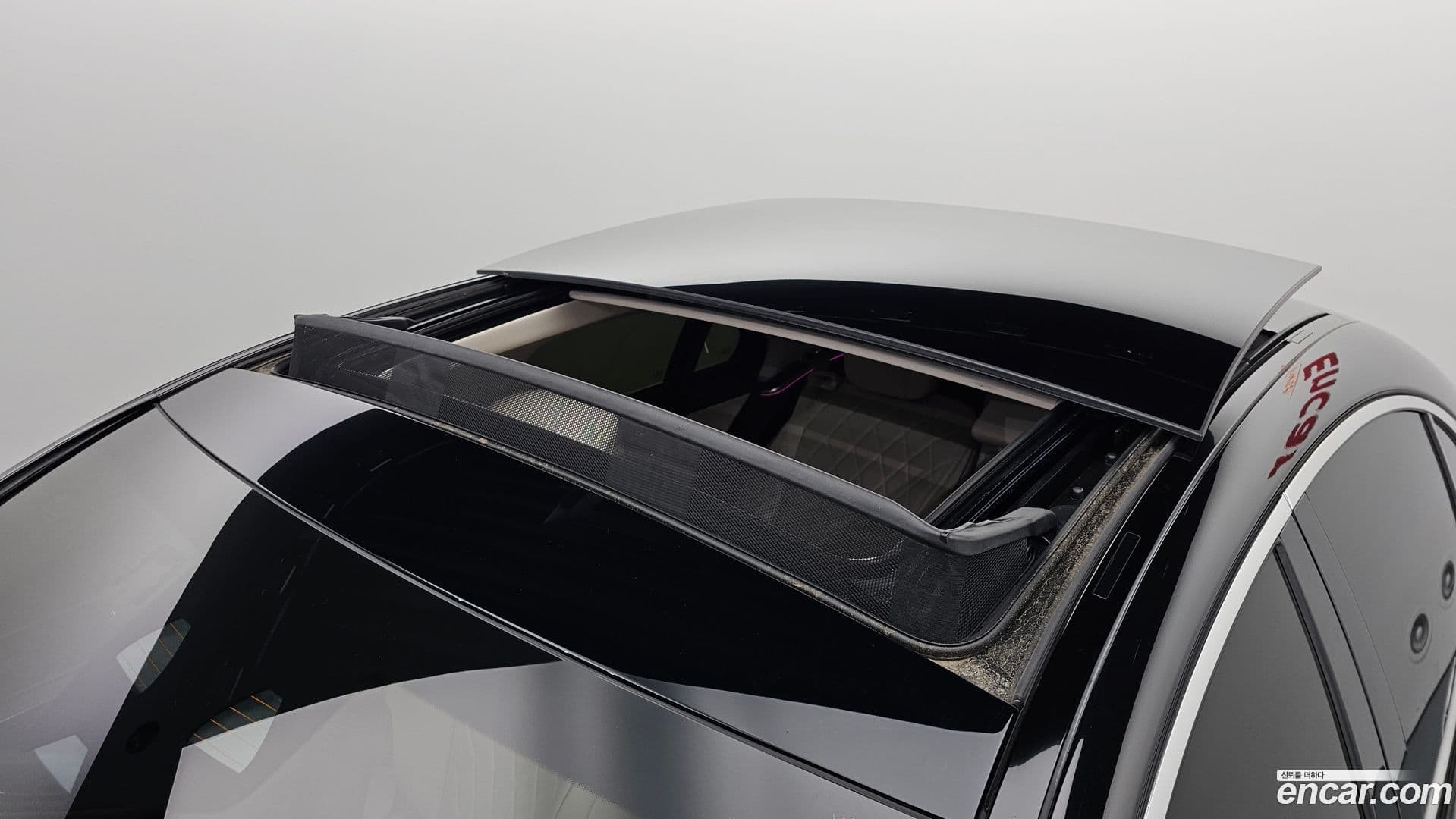 Main__Slider__Photo:S-Class Mercedes-Benz 2022.2-17