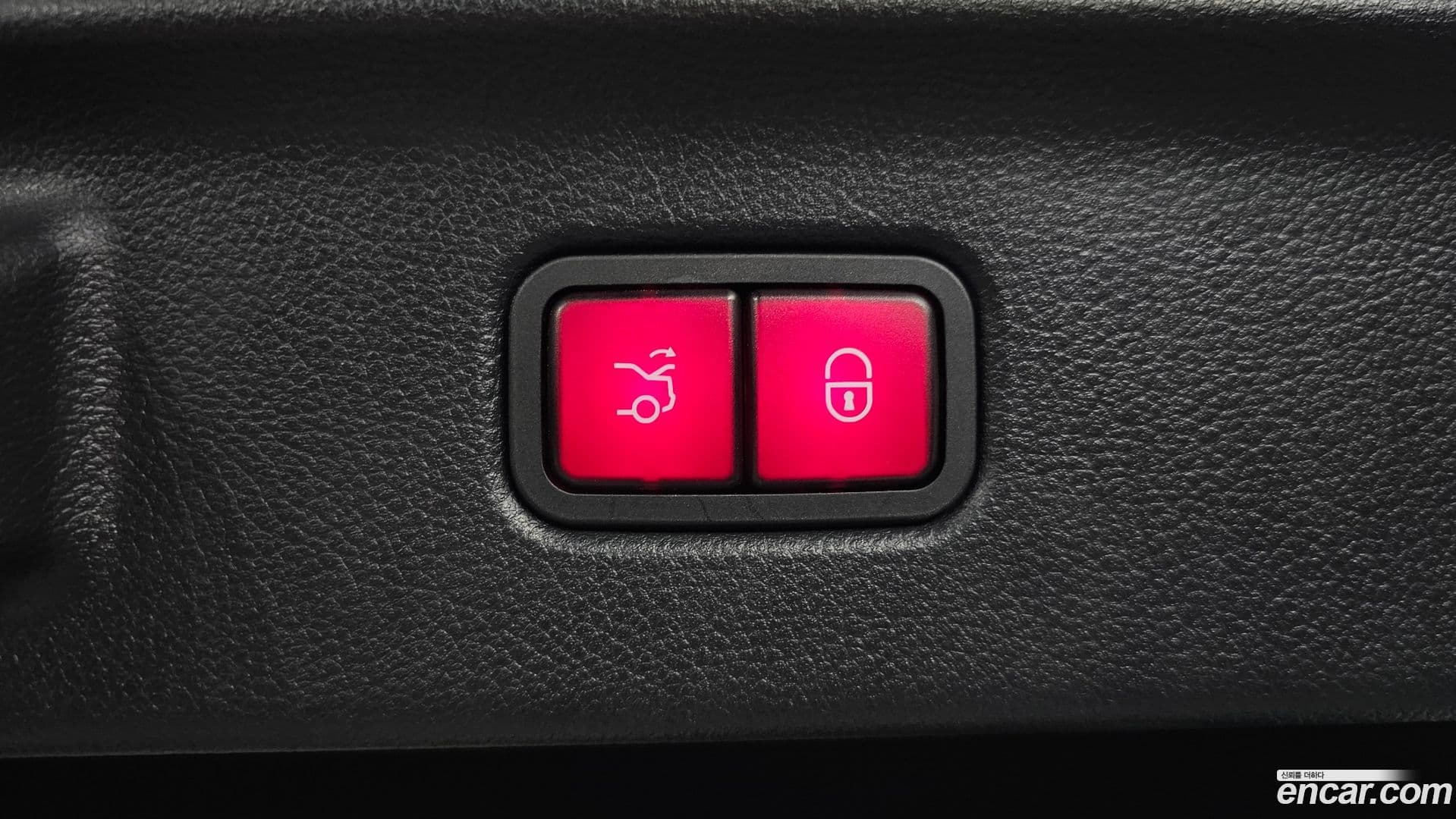 Main__Slider__Photo:S-Class Mercedes-Benz 2022.2-19