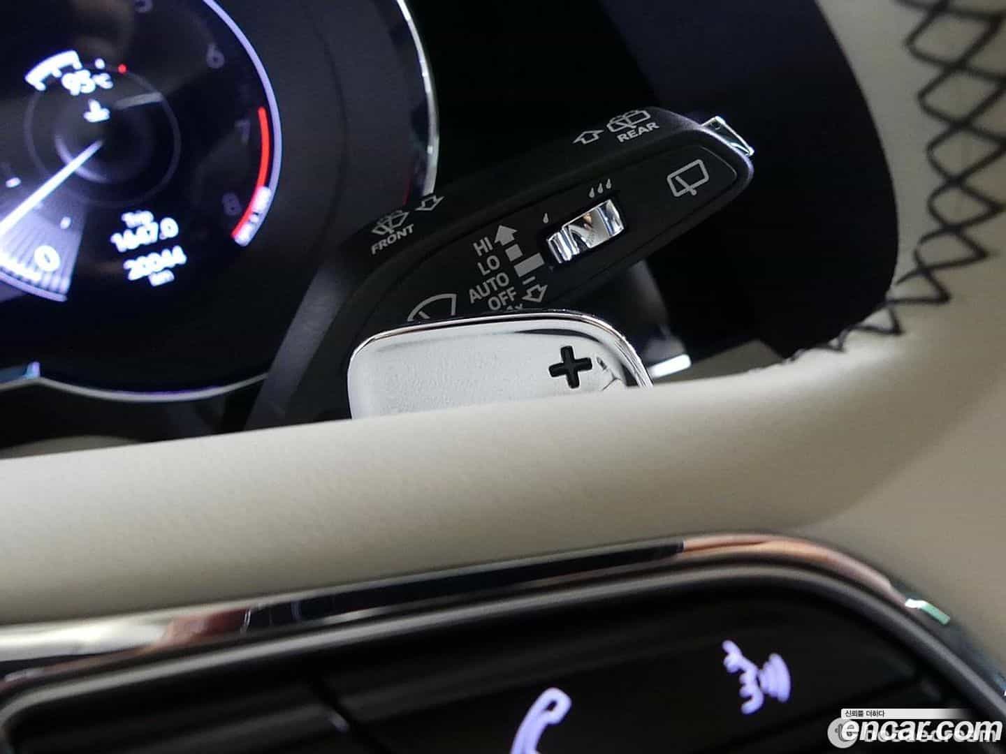 Bentayga Bentley 2021.5-OPTION-020