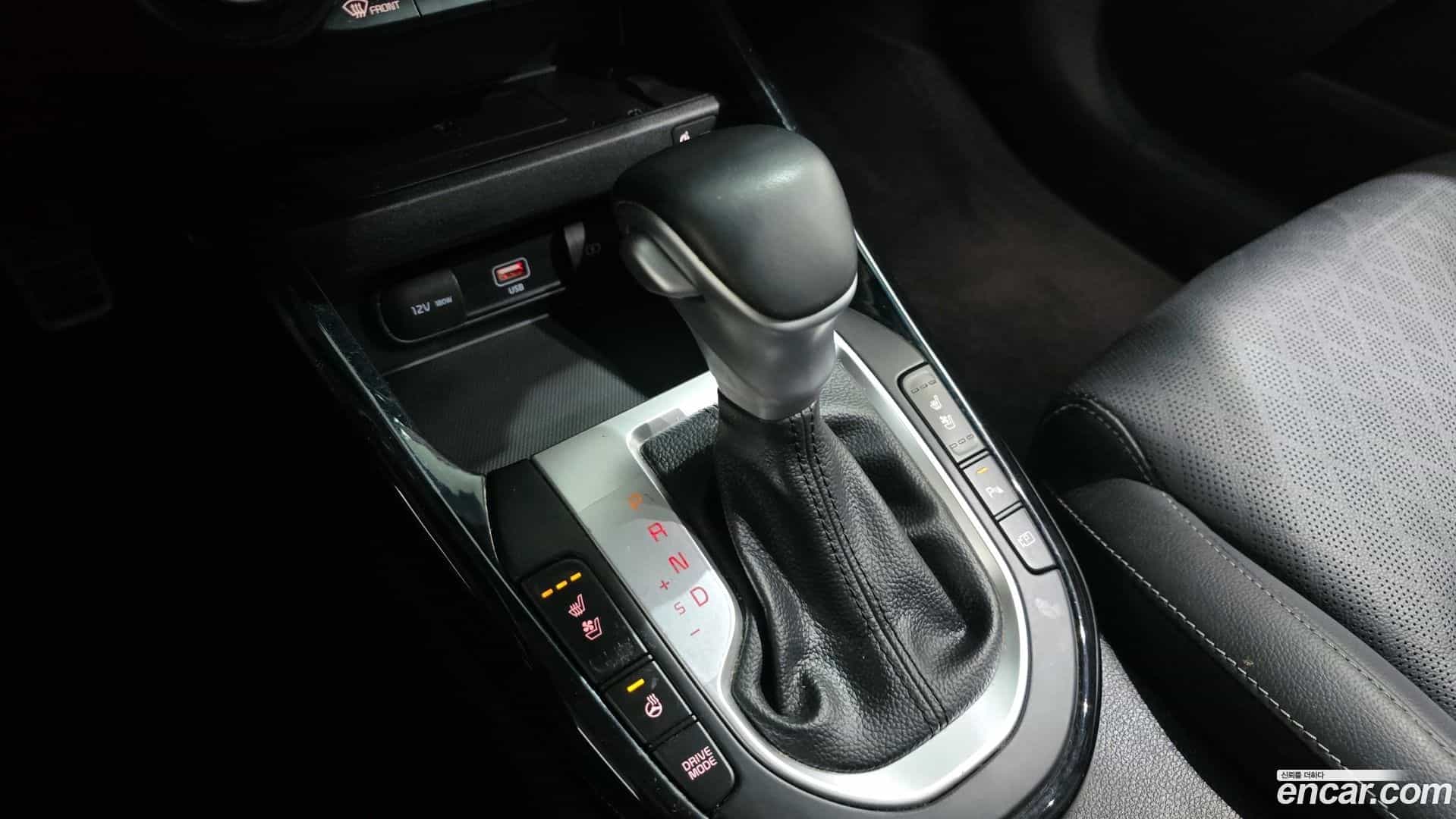 K3 Kia 2022.10-INNER-009