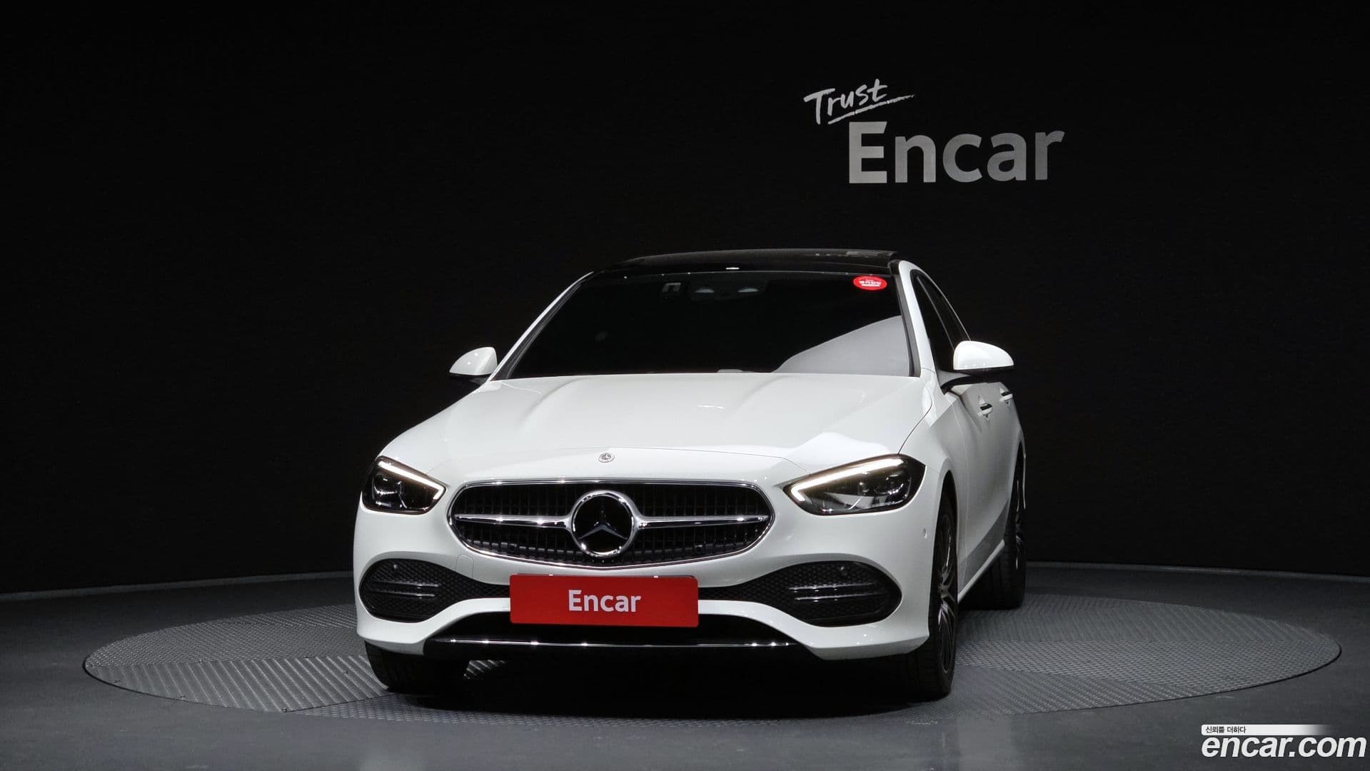 Main__Slider__Photo:C-Class Mercedes-Benz 2022.10-2