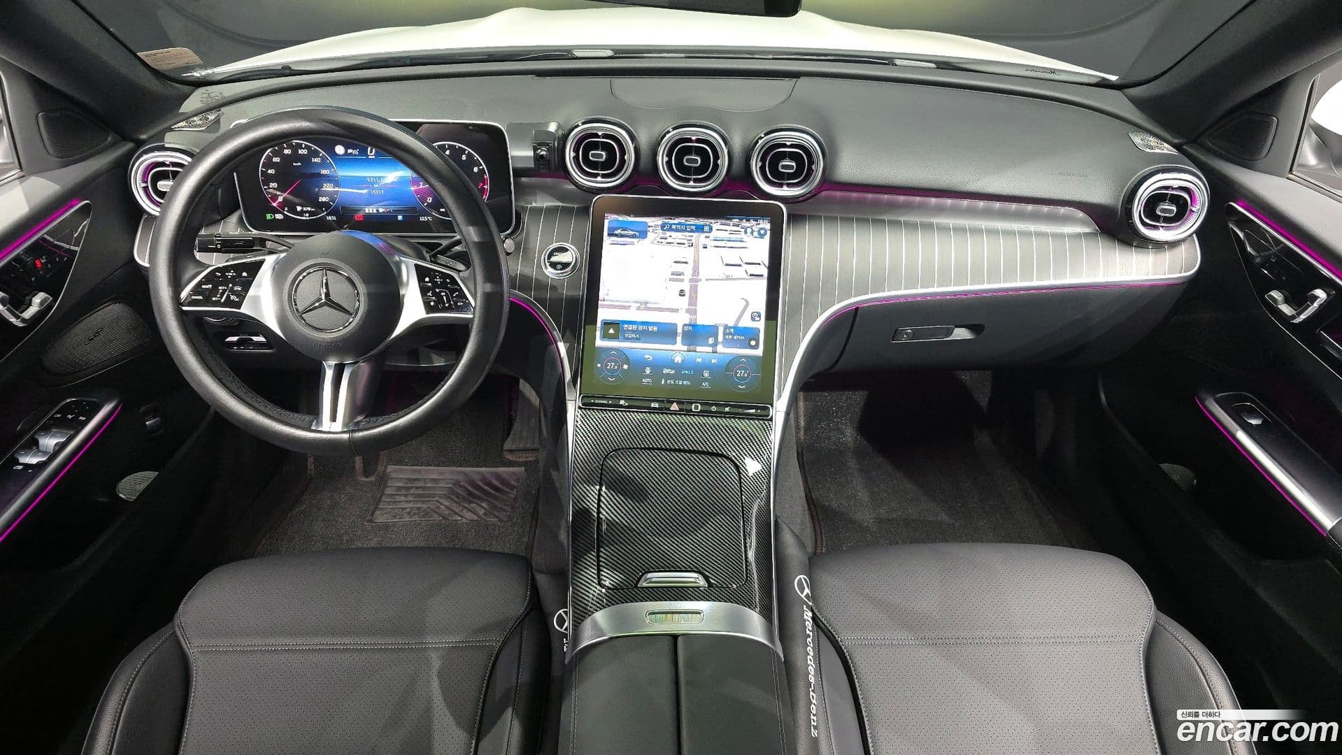 Main__Slider__Photo:C-Class Mercedes-Benz 2022.10-6