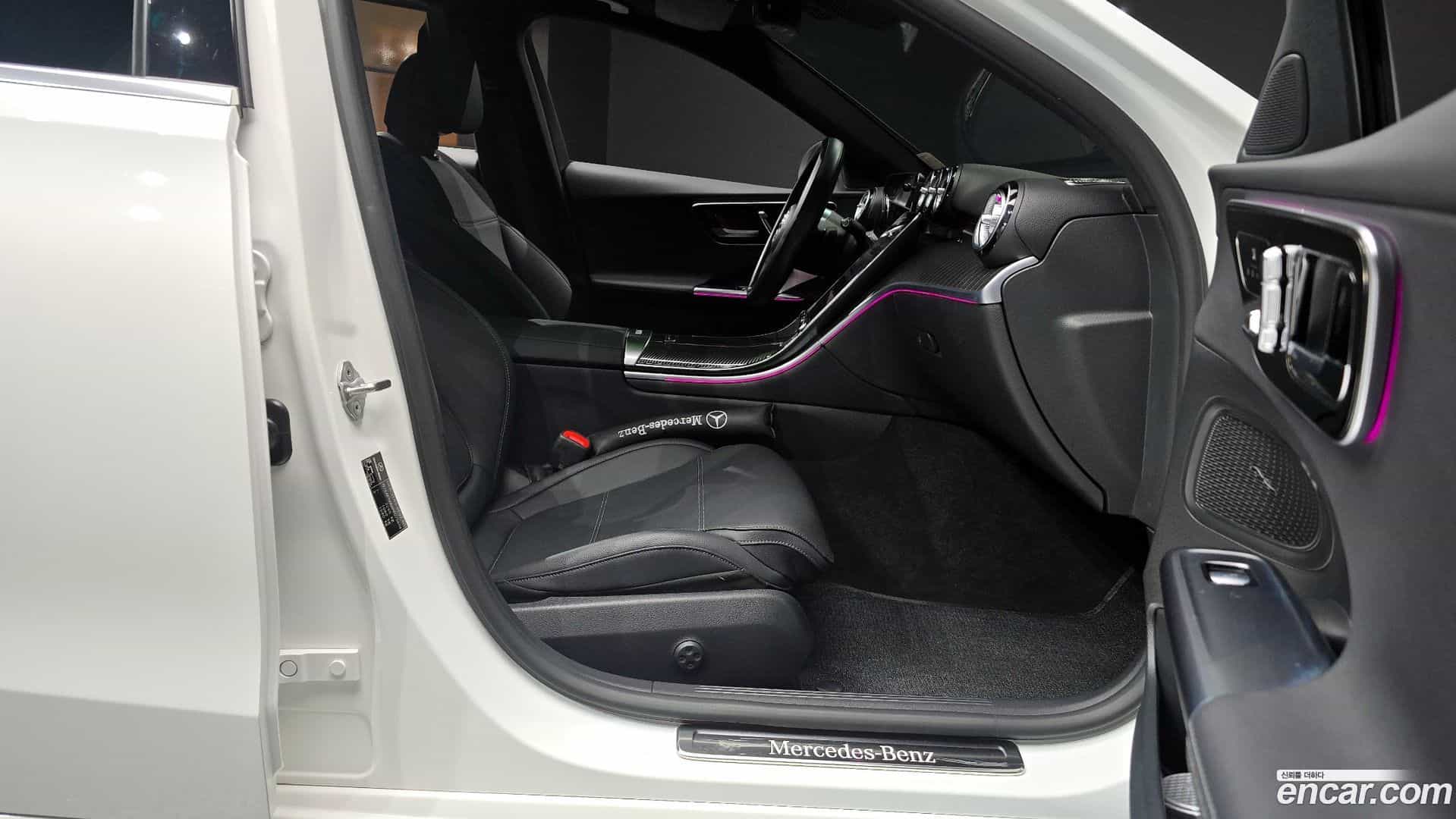 C-Class Mercedes-Benz 2022.10-OPTION-015