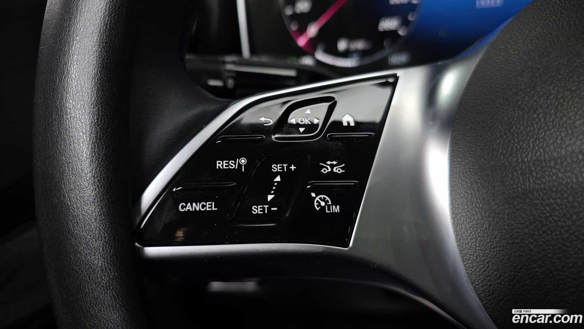 C-Class Mercedes-Benz 2022.10-OPTION-021