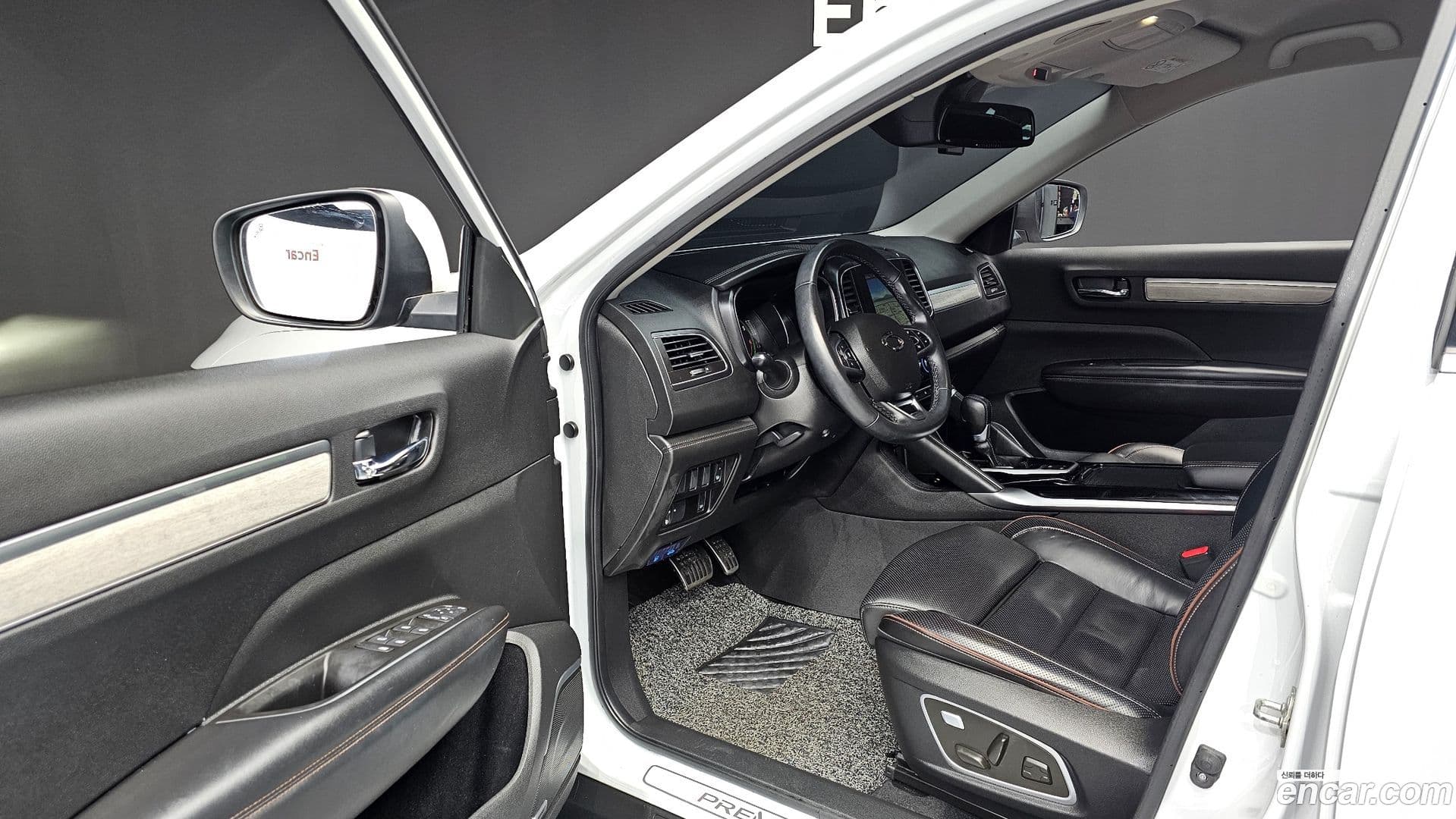 Main__Slider__Photo:QM6 Renault-KoreaSamsung 2020.11-10