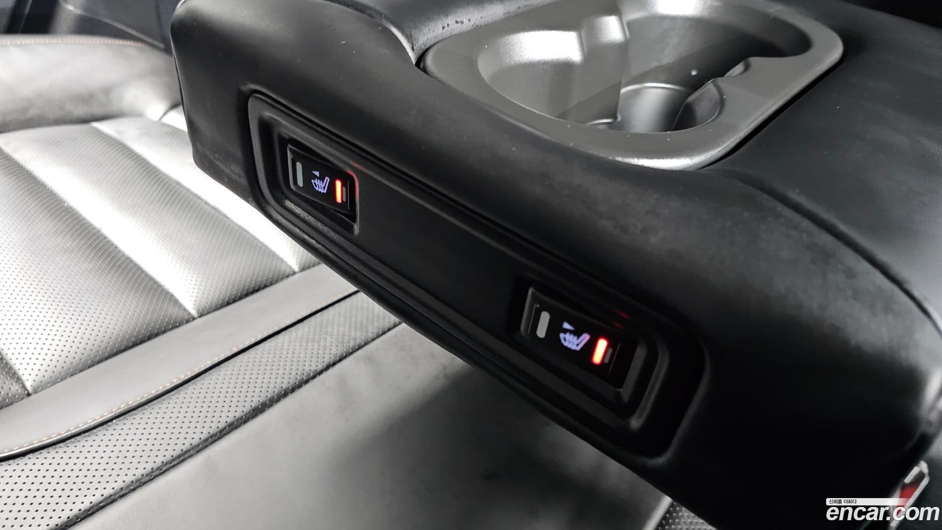 Main__Slider__Photo:QM6 Renault-KoreaSamsung 2020.11-17