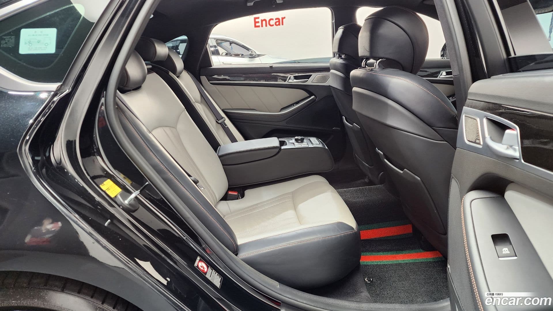 Main__Slider__Photo:G80 Genesis 2017.1-11