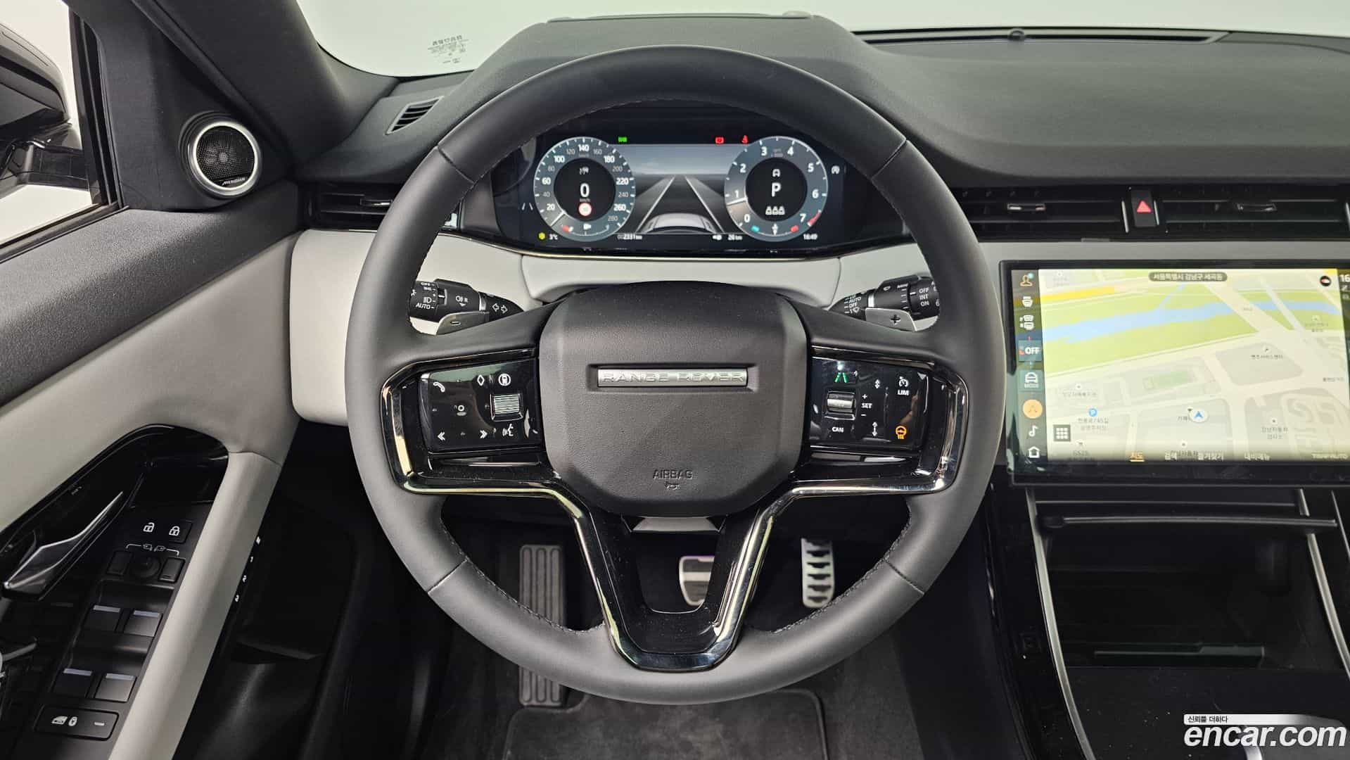 Range Rover Evoque Land Rover 2025.7-OPTION-017