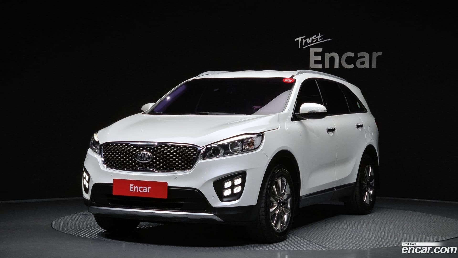Main__Slider__Photo:Sorento Kia 2015.8-0