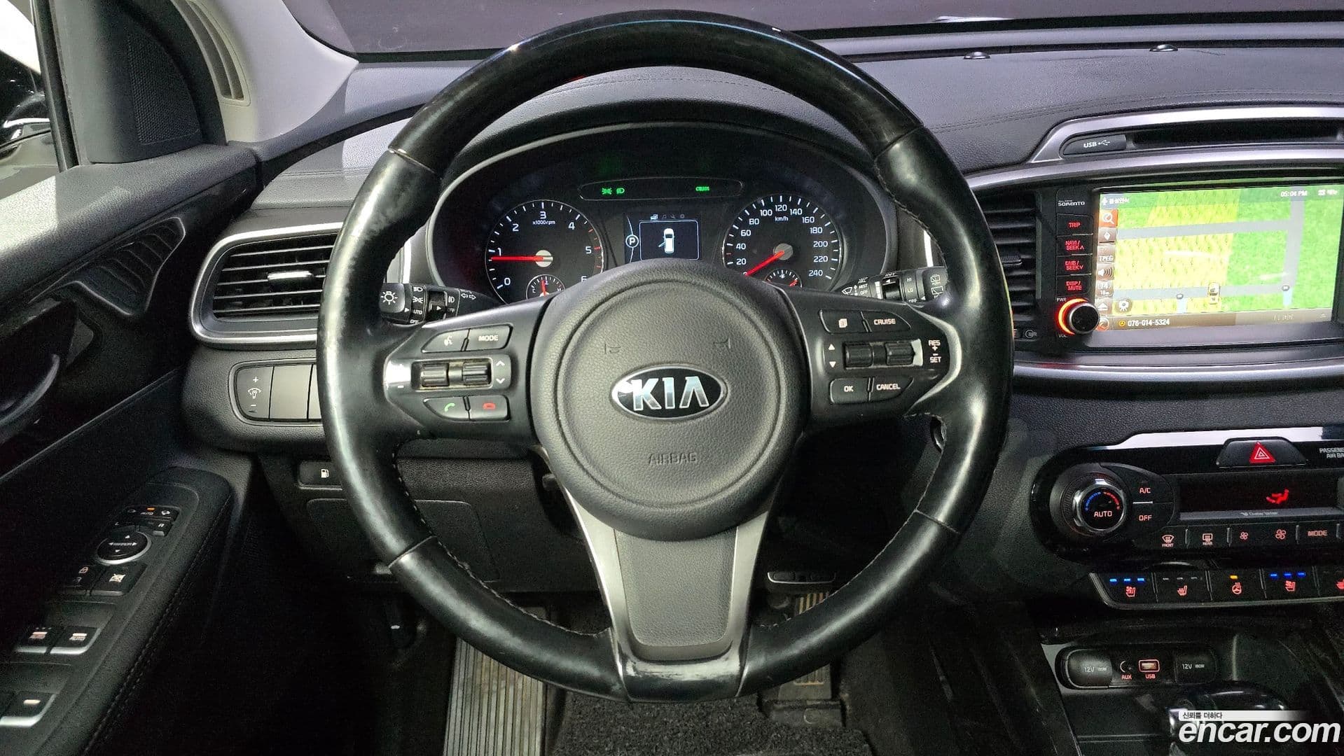 Main__Slider__Photo:Sorento Kia 2015.8-13