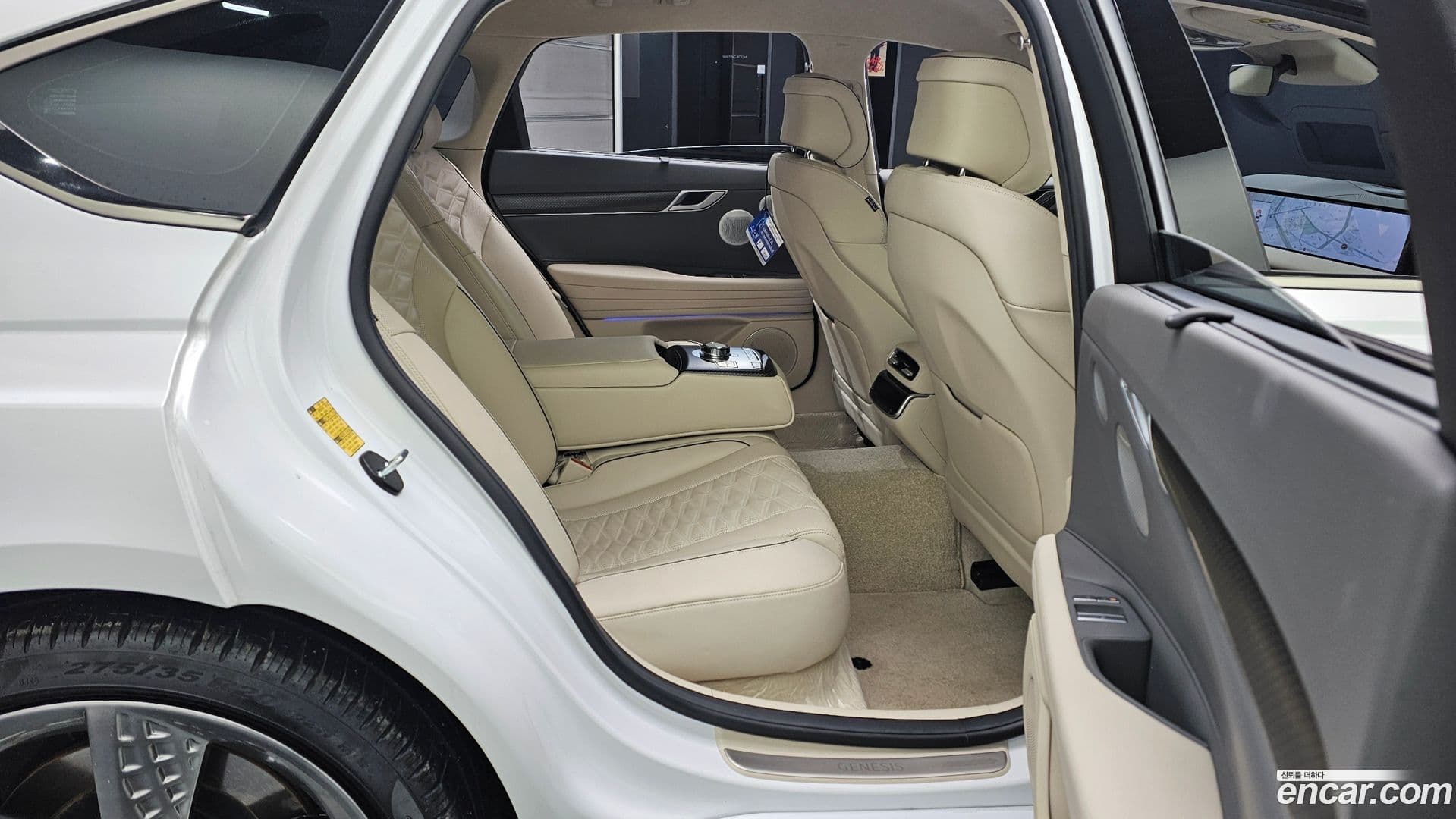 Main__Slider__Photo:G80 Genesis 2025.4-11