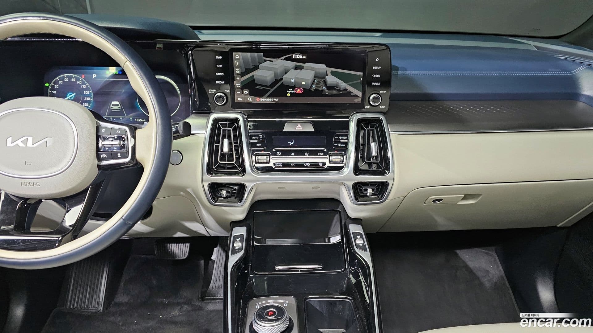 Main__Slider__Photo:Sorento Kia 2022.10-18