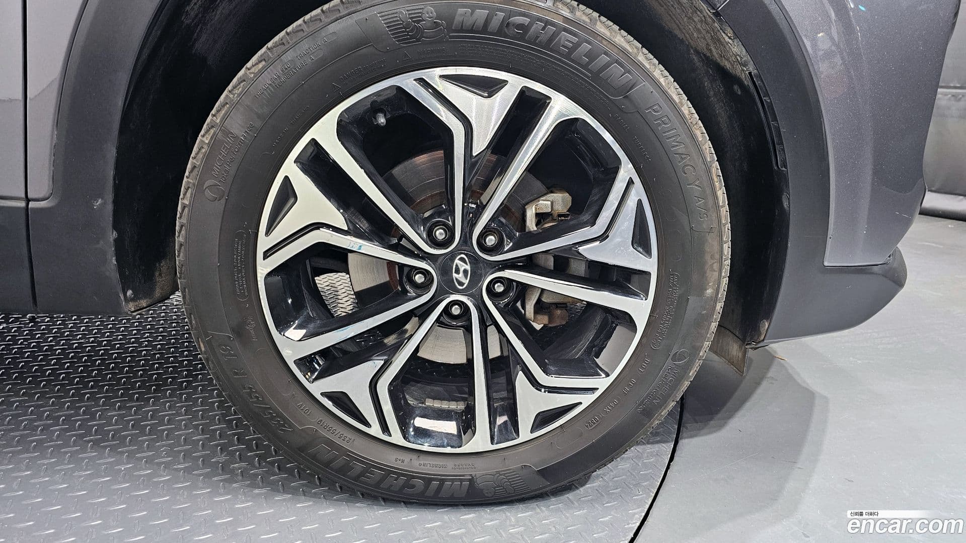 Main__Slider__Photo:Santafe Hyundai 2019.8-4