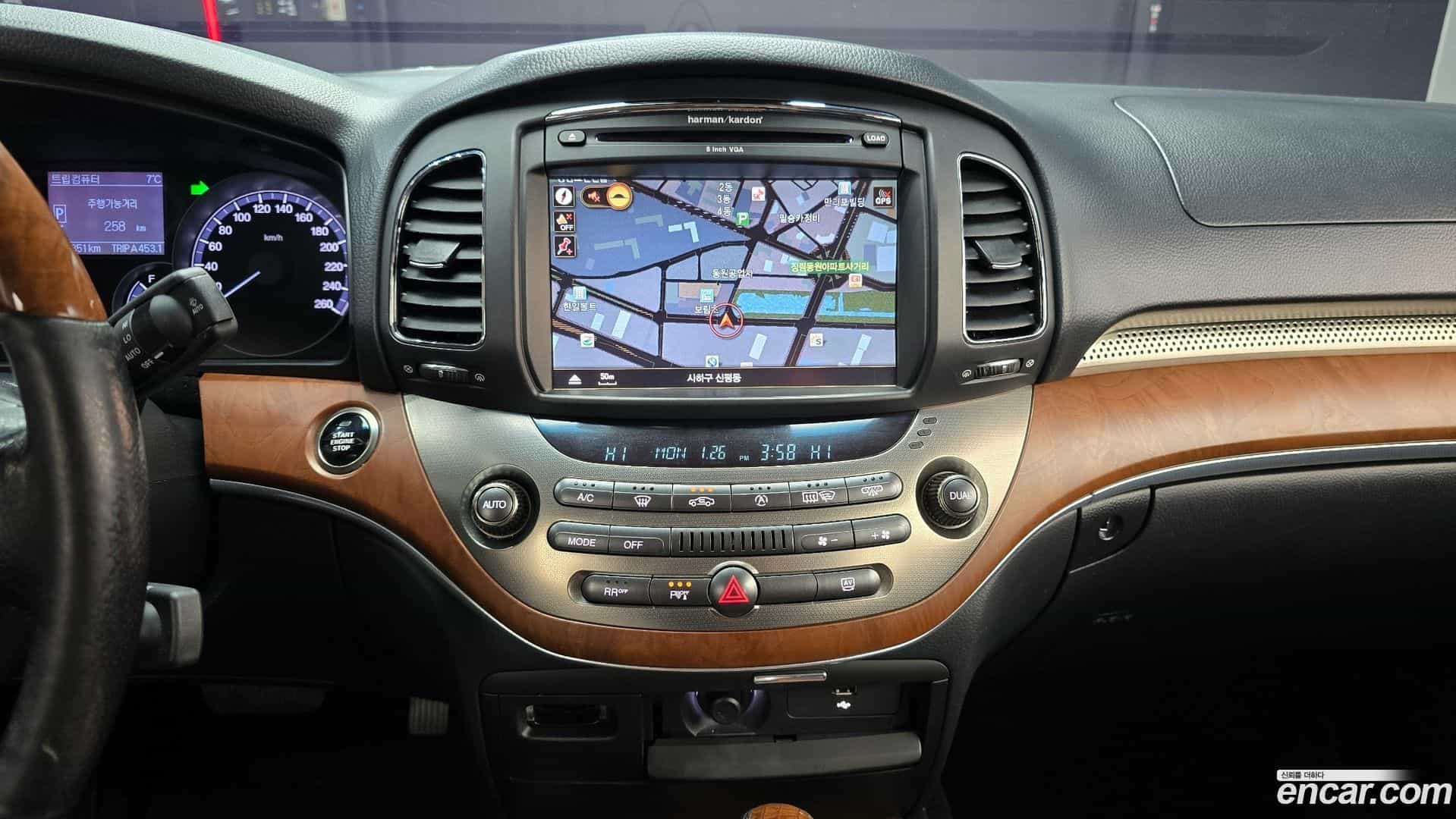 Chairman KG_Mobility_Ssangyong 2014.10-OPTION-018