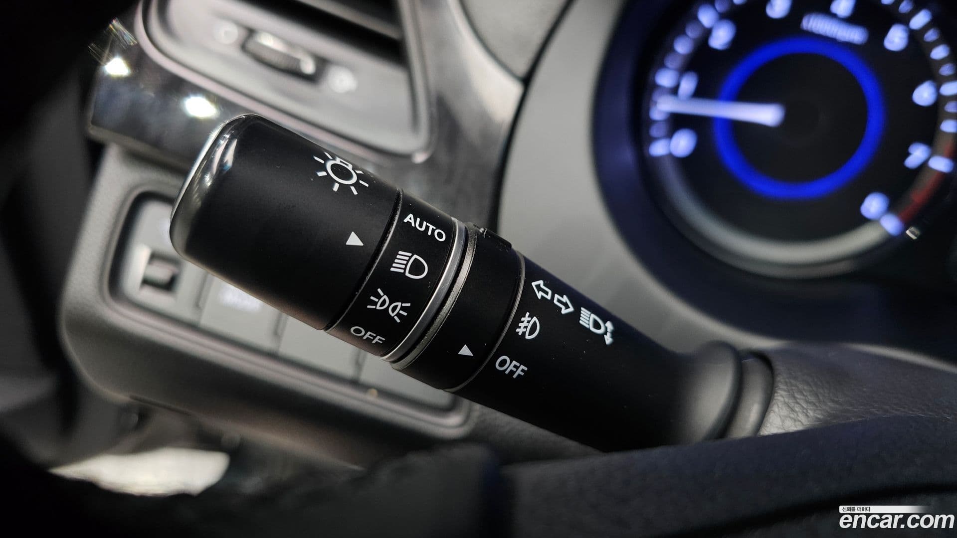 Main__Slider__Photo:Grandeur Hyundai 2014.10-16