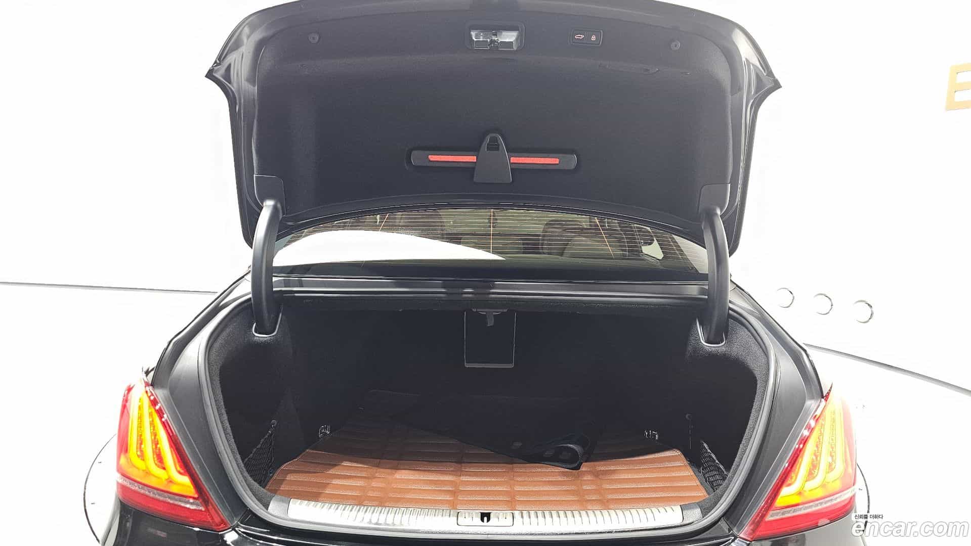 EQ900 Genesis 2017.6-OPTION-024