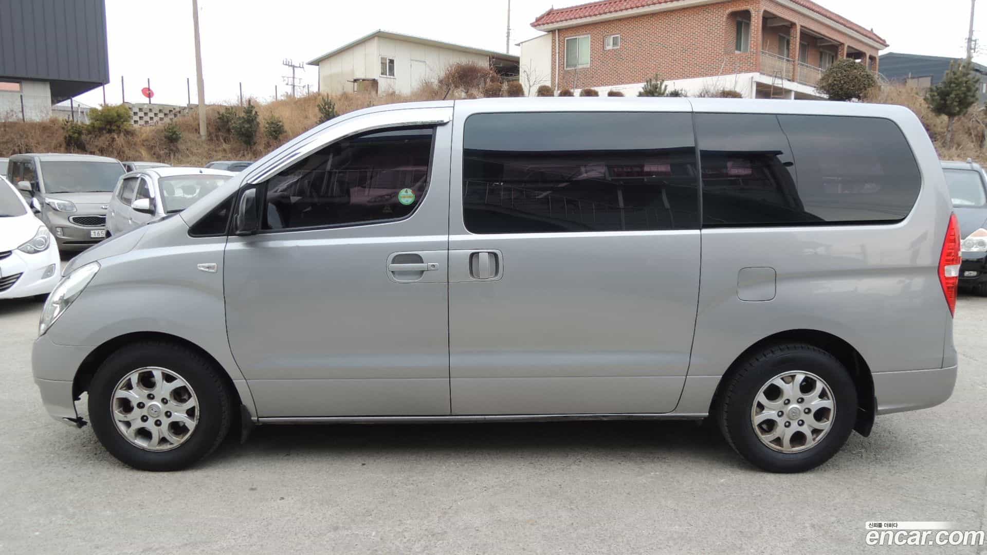 Starex Hyundai 2015.0-INNER-007