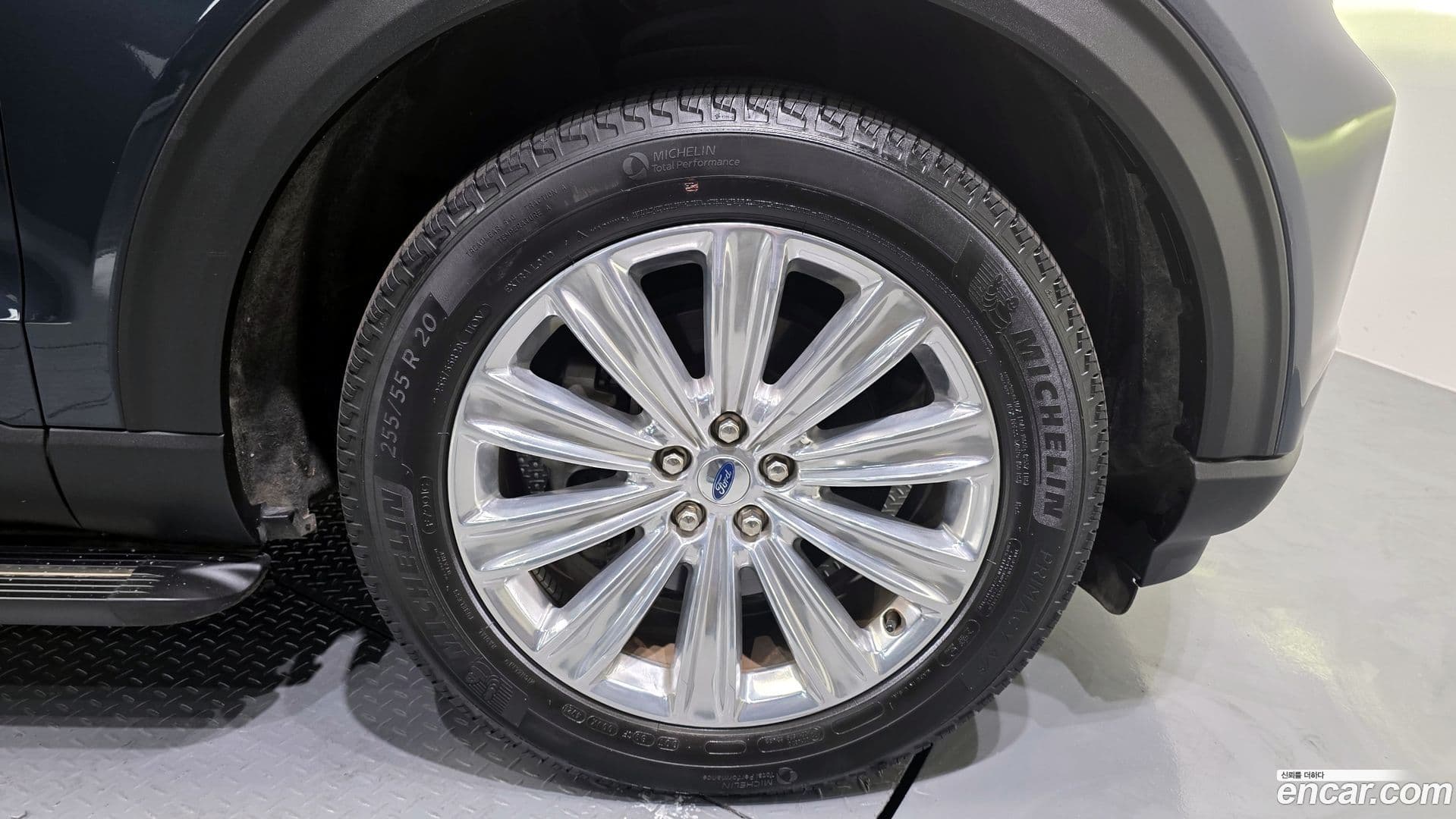 Main__Slider__Photo:Explorer Ford 2022.7-4