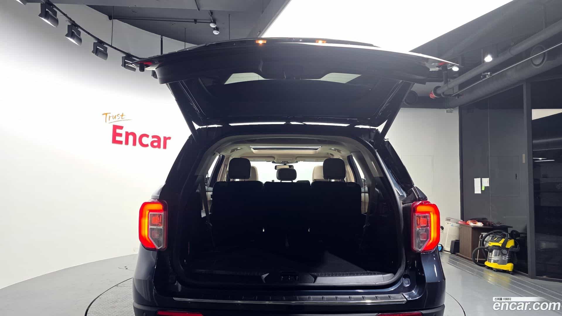 Explorer Ford 2022.7-OPTION-024