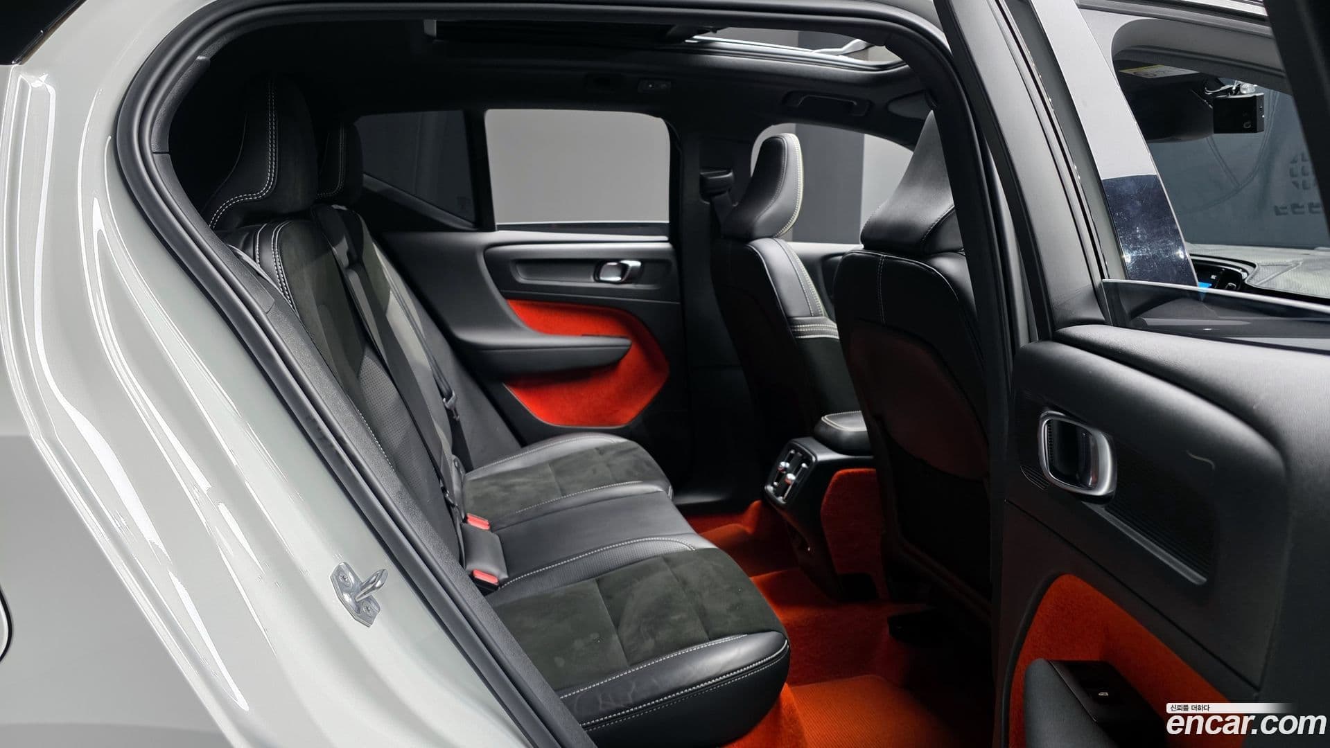 Main__Slider__Photo:XC40 Volvo 2020.9-11