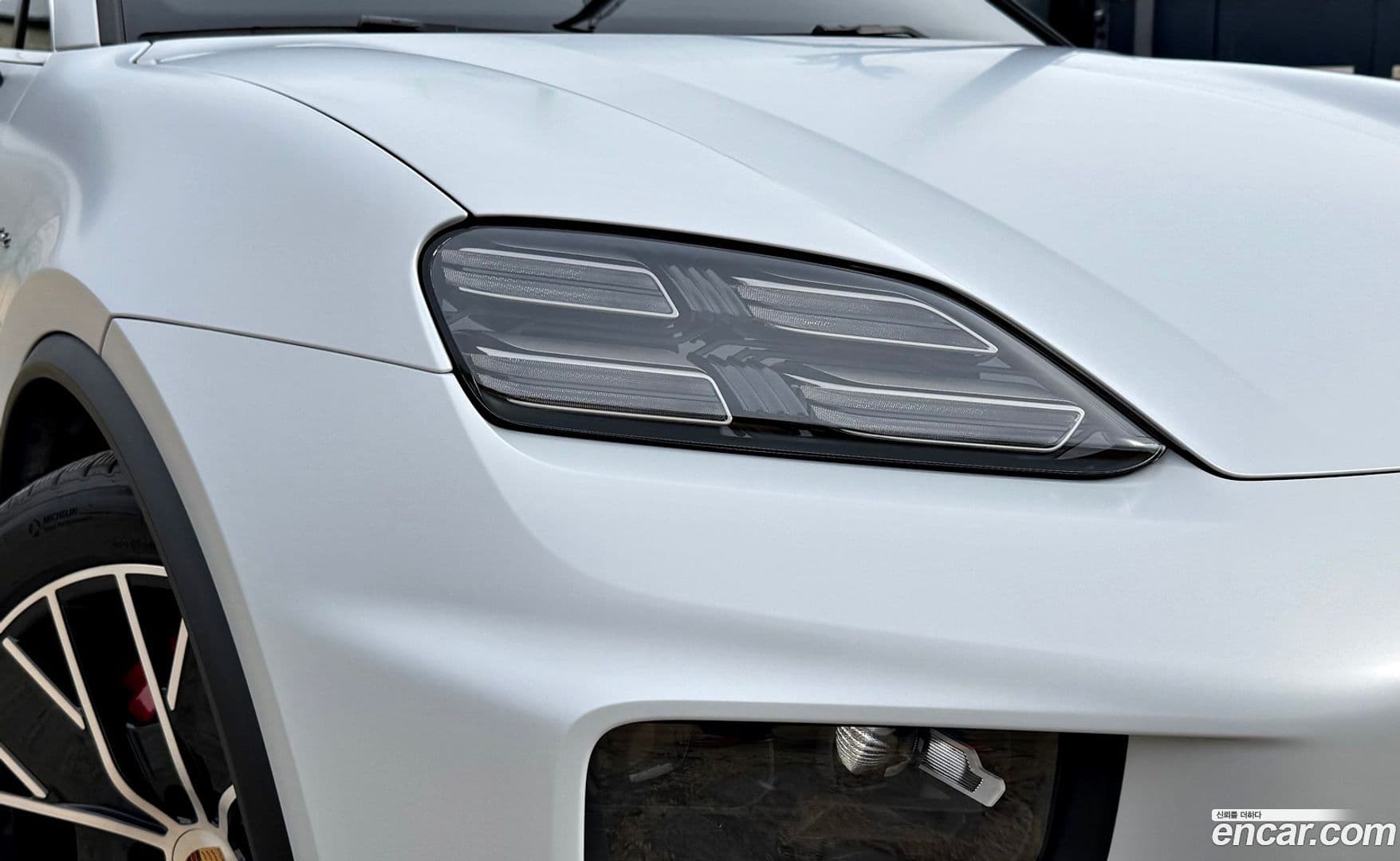 Main__Slider__Photo:Macan Porsche 2025.7-2