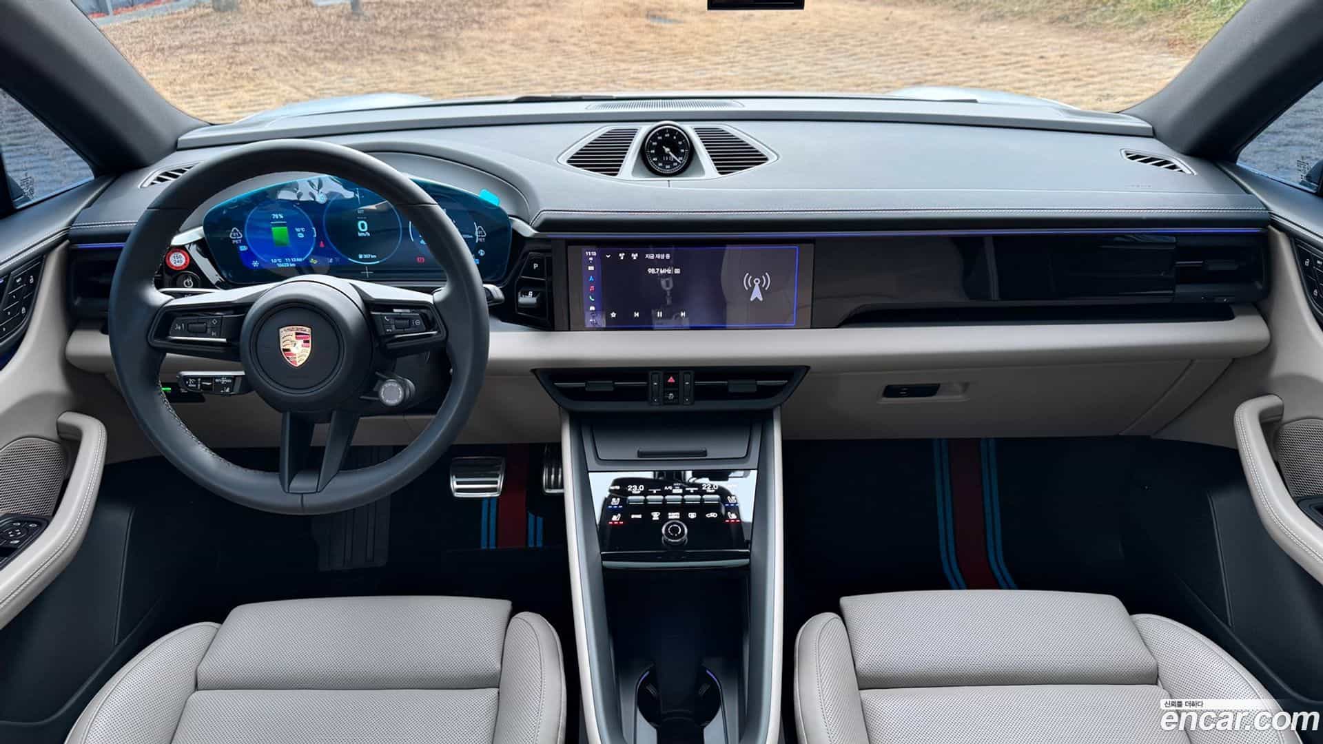 Macan Porsche 2025.7-INNER-009